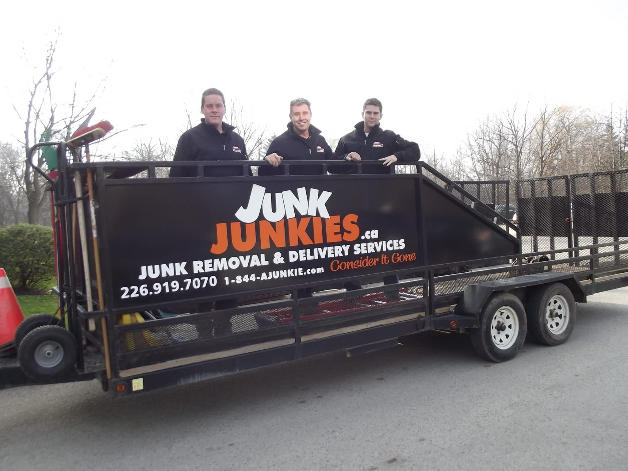 photo Junk Junkies
