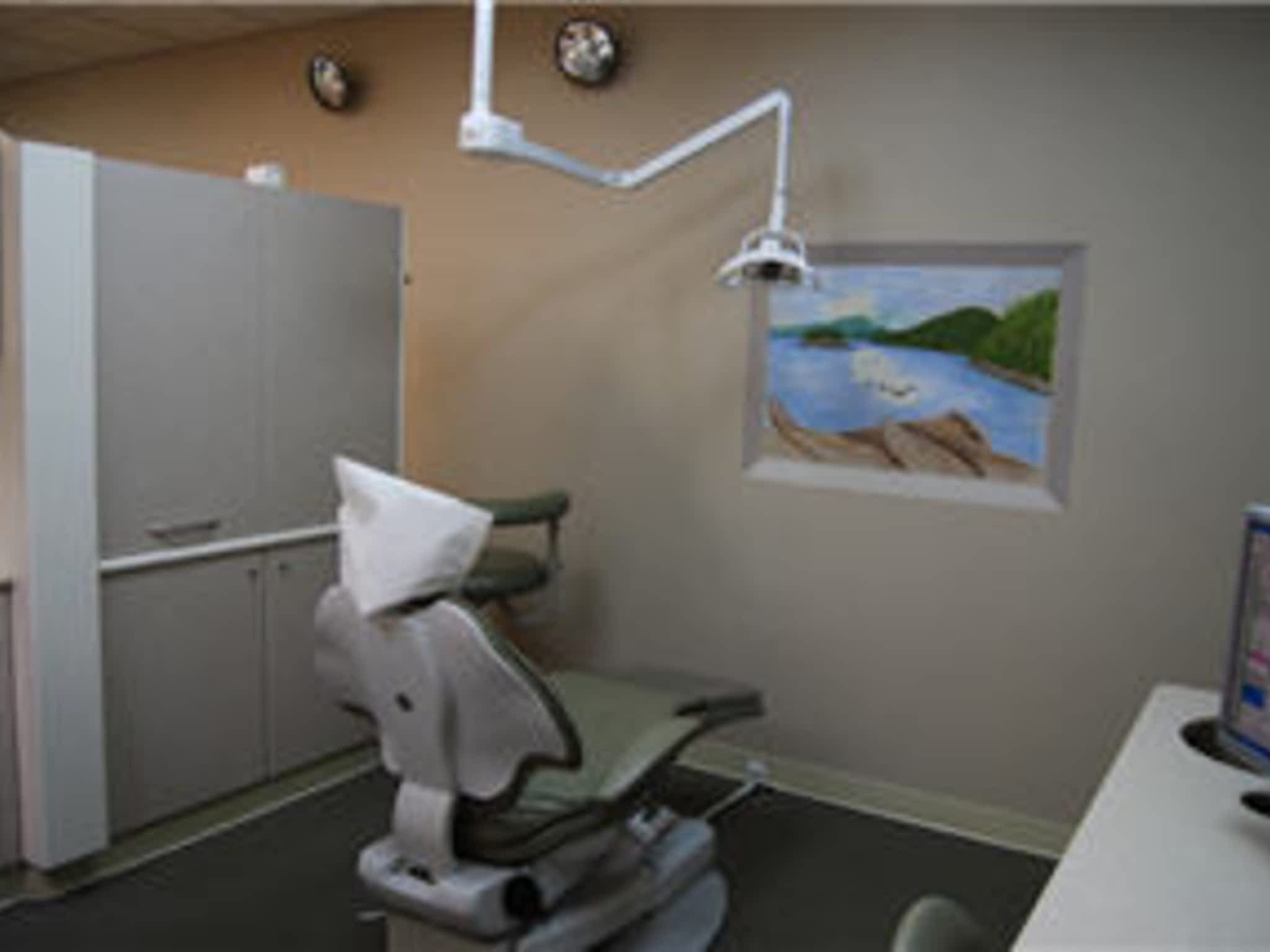 photo Coast Dental Centre