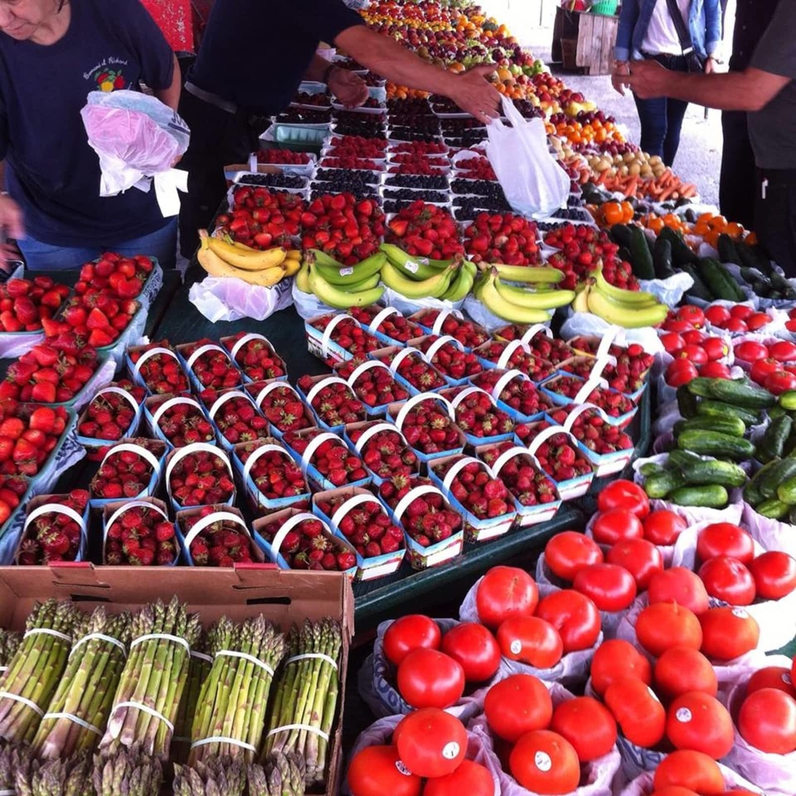 Belanger Fruits Et Legumes Opening Hours Rang De La Fresniere Mirabel Qc