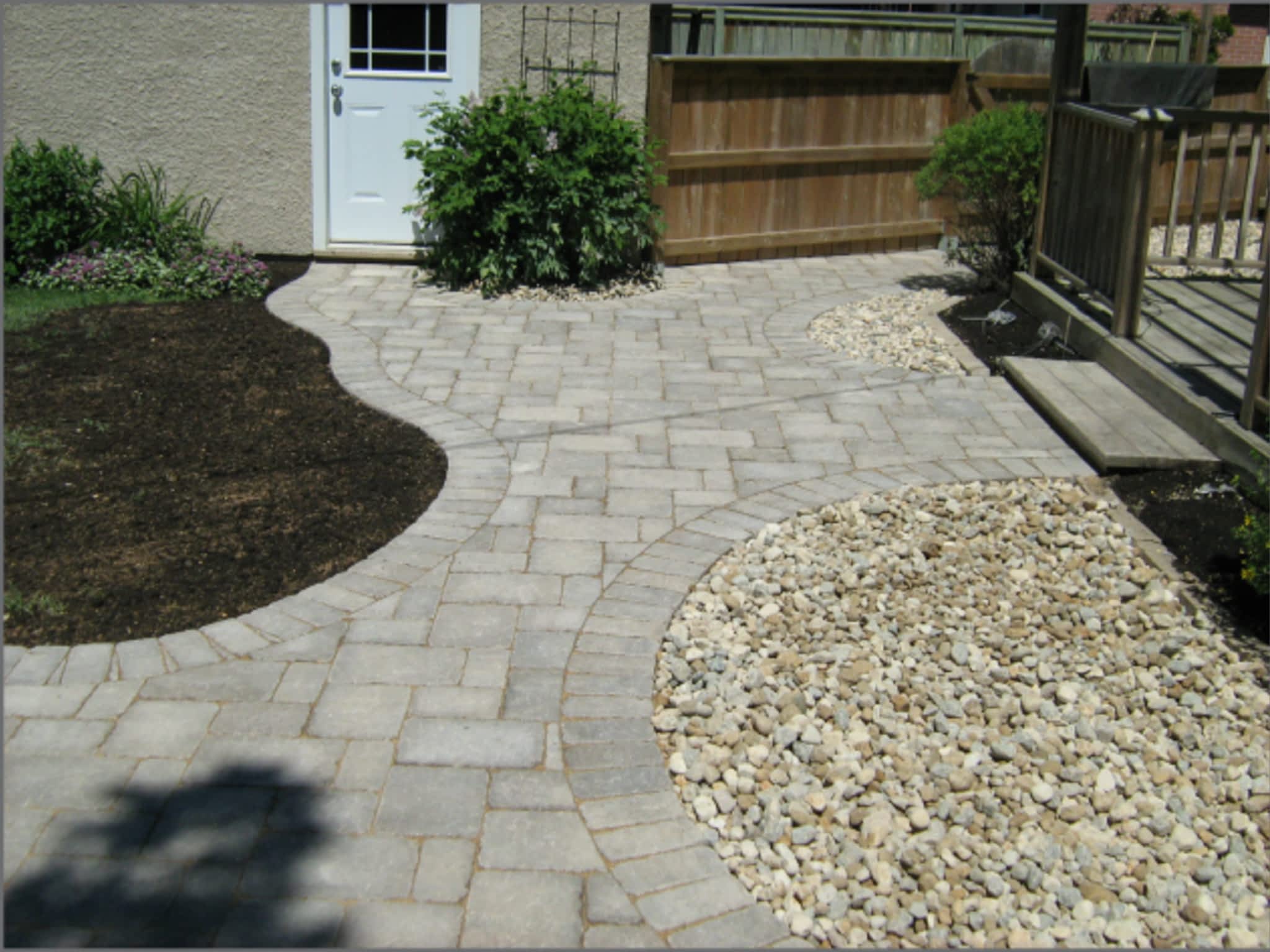 photo Legacy Stone Paving