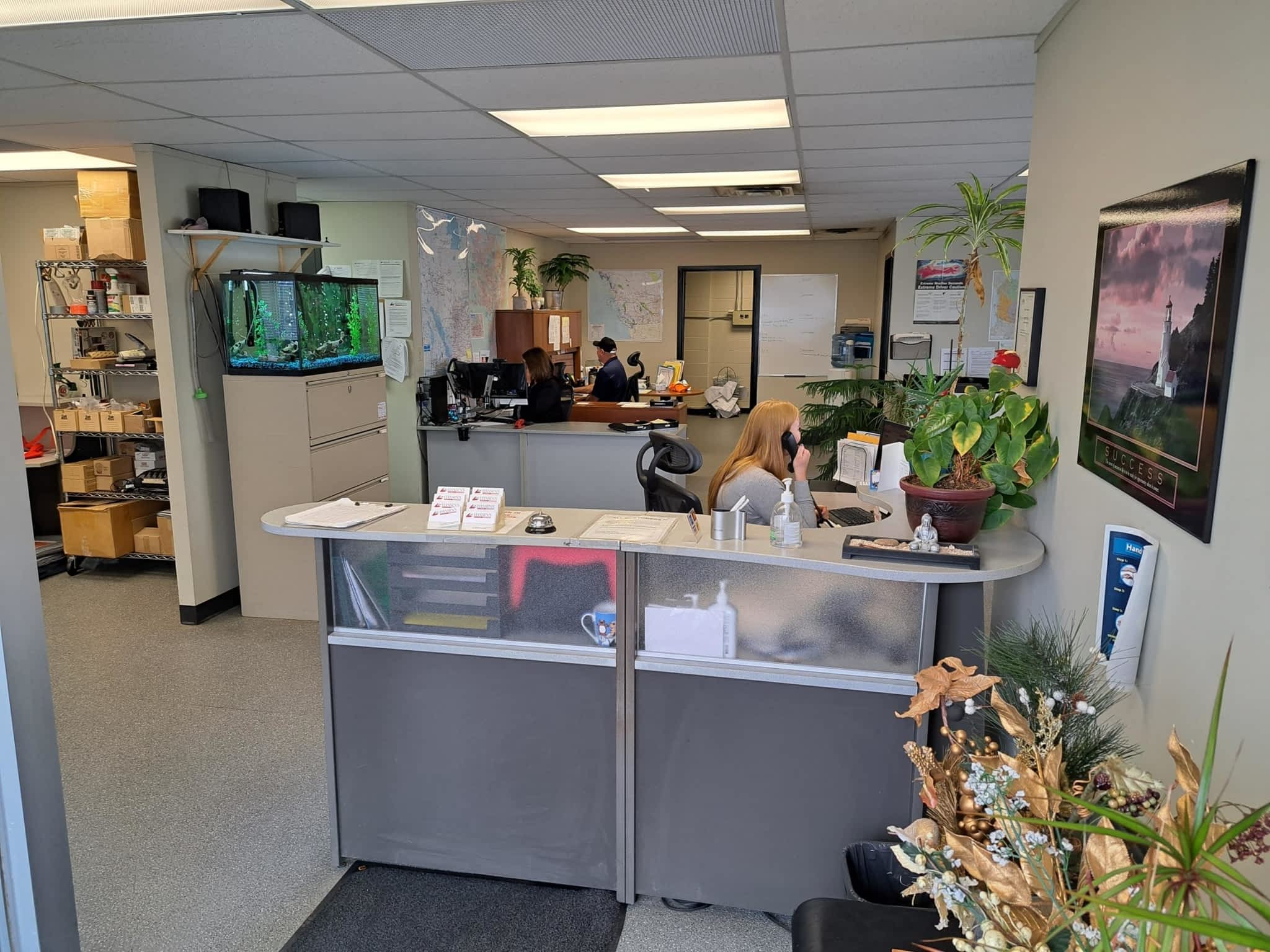 photo Hansen's Forwarding