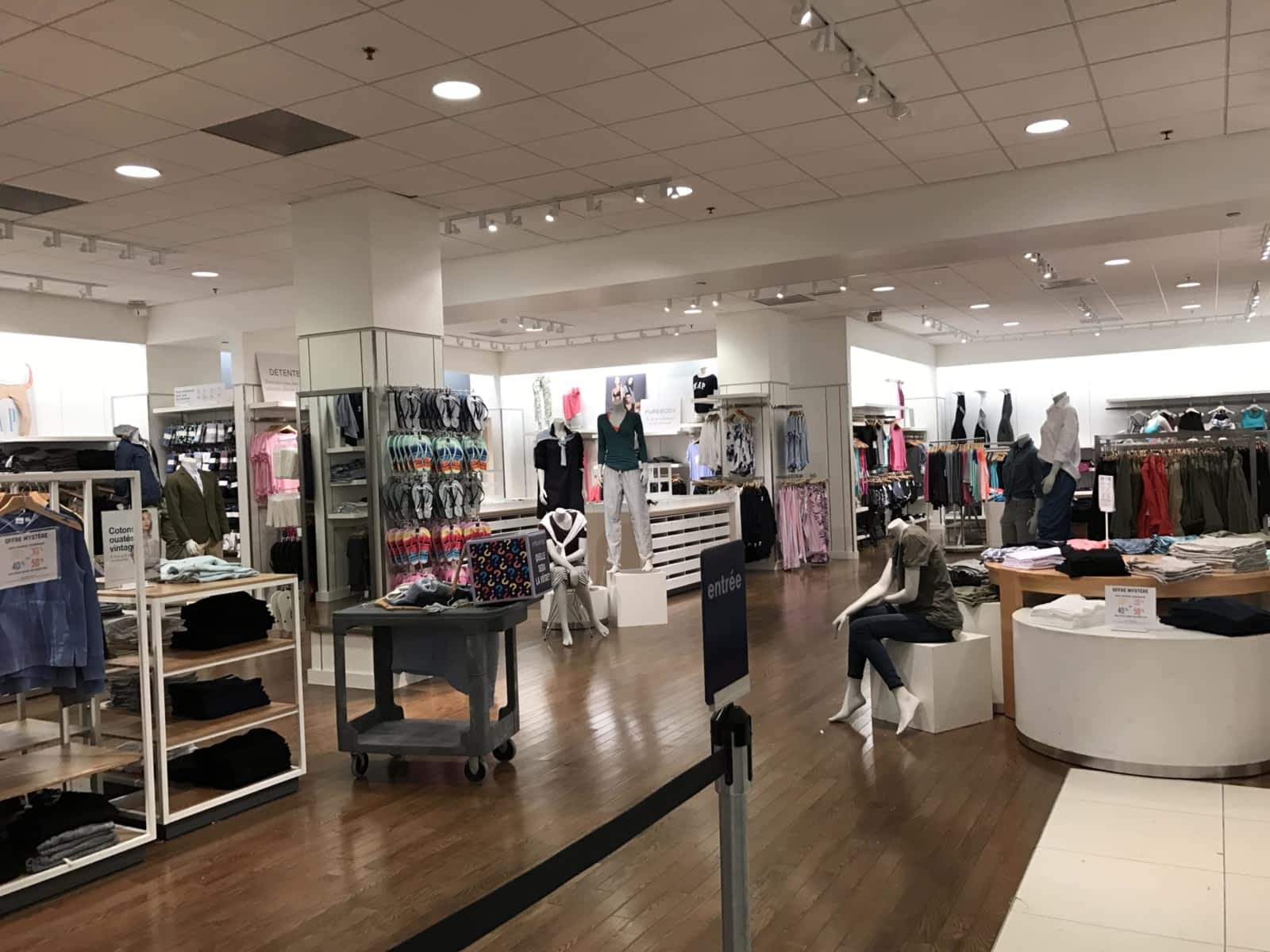 Gap Kids 302, boul des Promenades, SaintBruno, QC