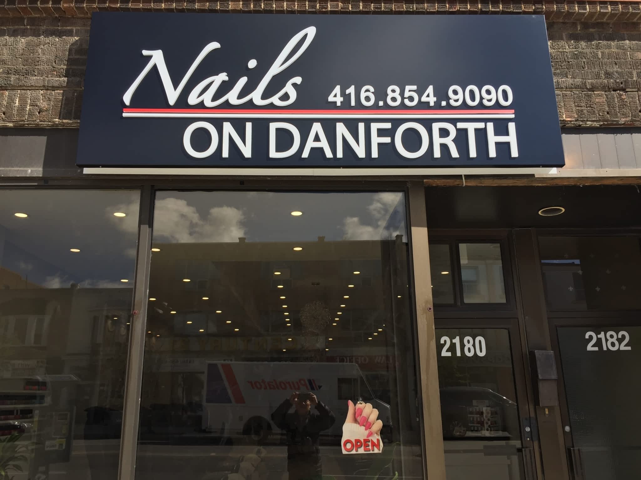 photo Nails On Danforth