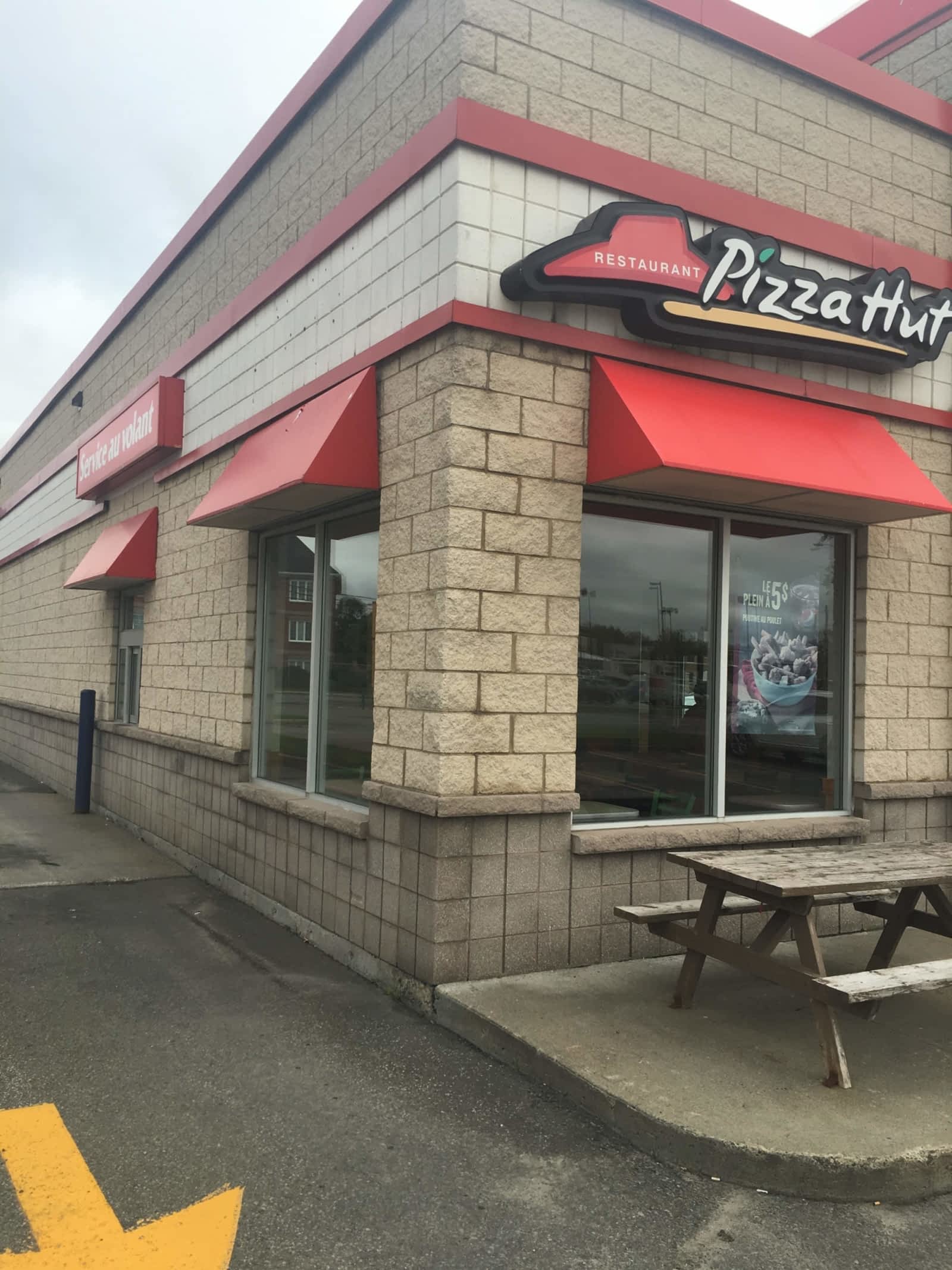 Pizza Hut Menu, Horaire et Prix 581, boul WilfridHamel, Québec, QC