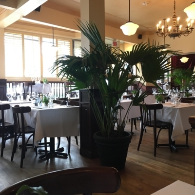 View Au Petit Extra Restaurant’s Vimont profile