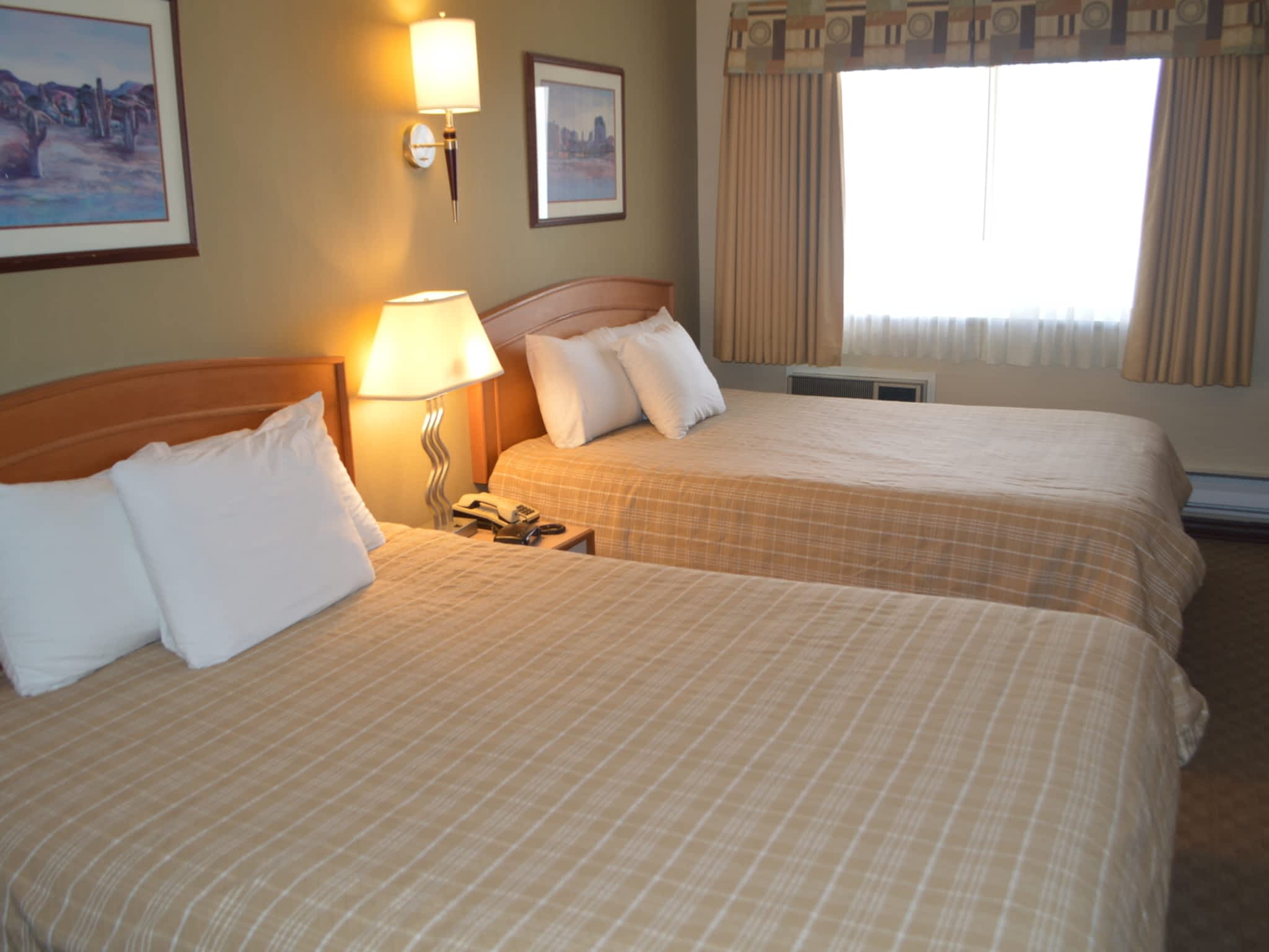 photo Canadas Best Value Inn & Suites