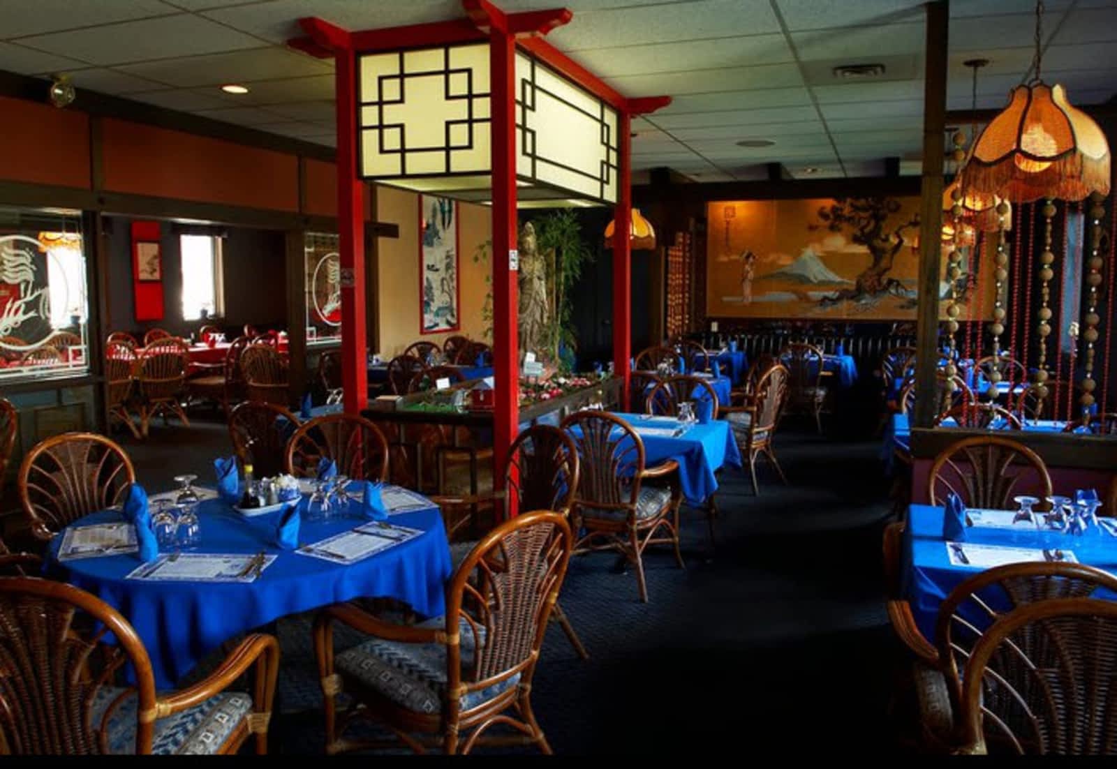 Blue Willow Restaurant Ltd Menu Hours Prices 11107 103 Ave