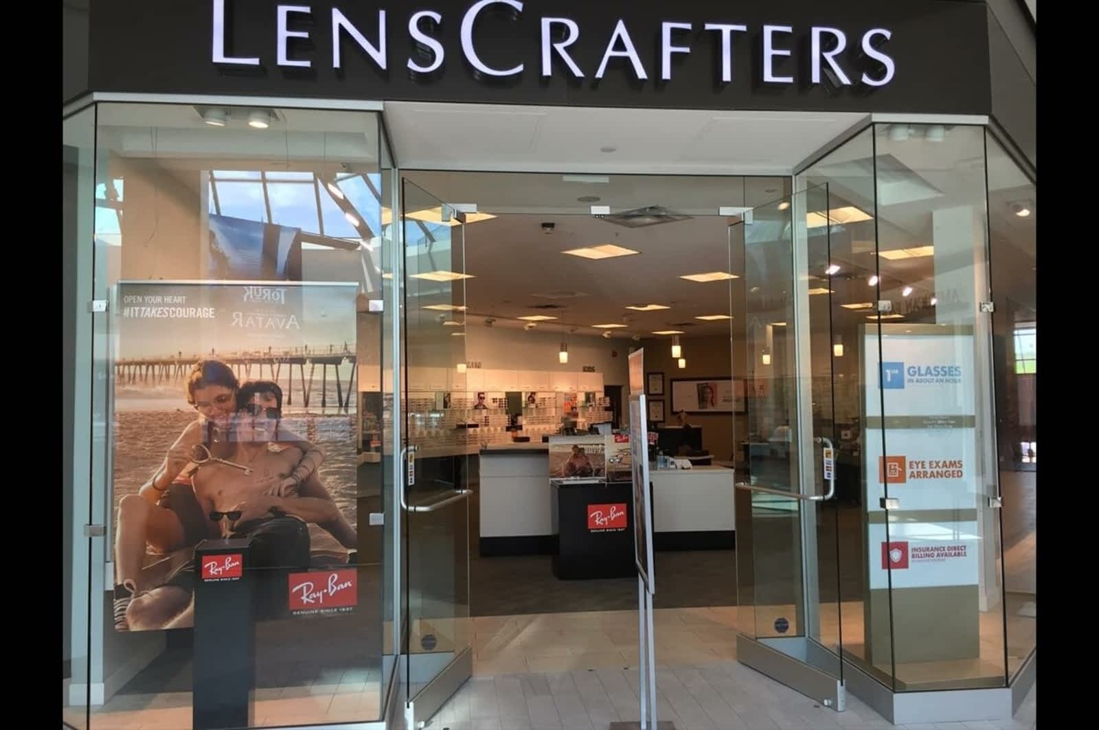 lenscrafters closed