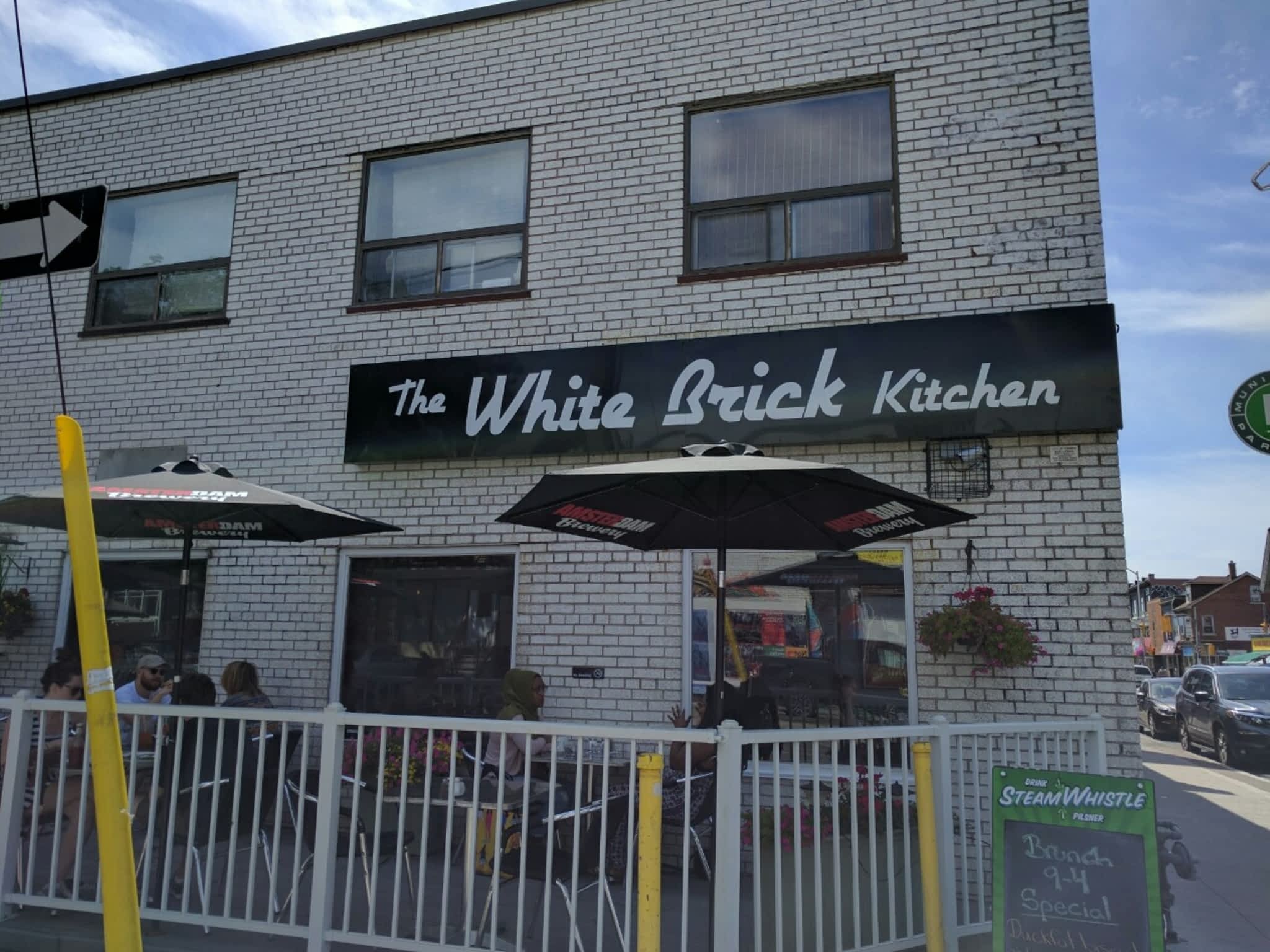 photo The White Brick Kitchen