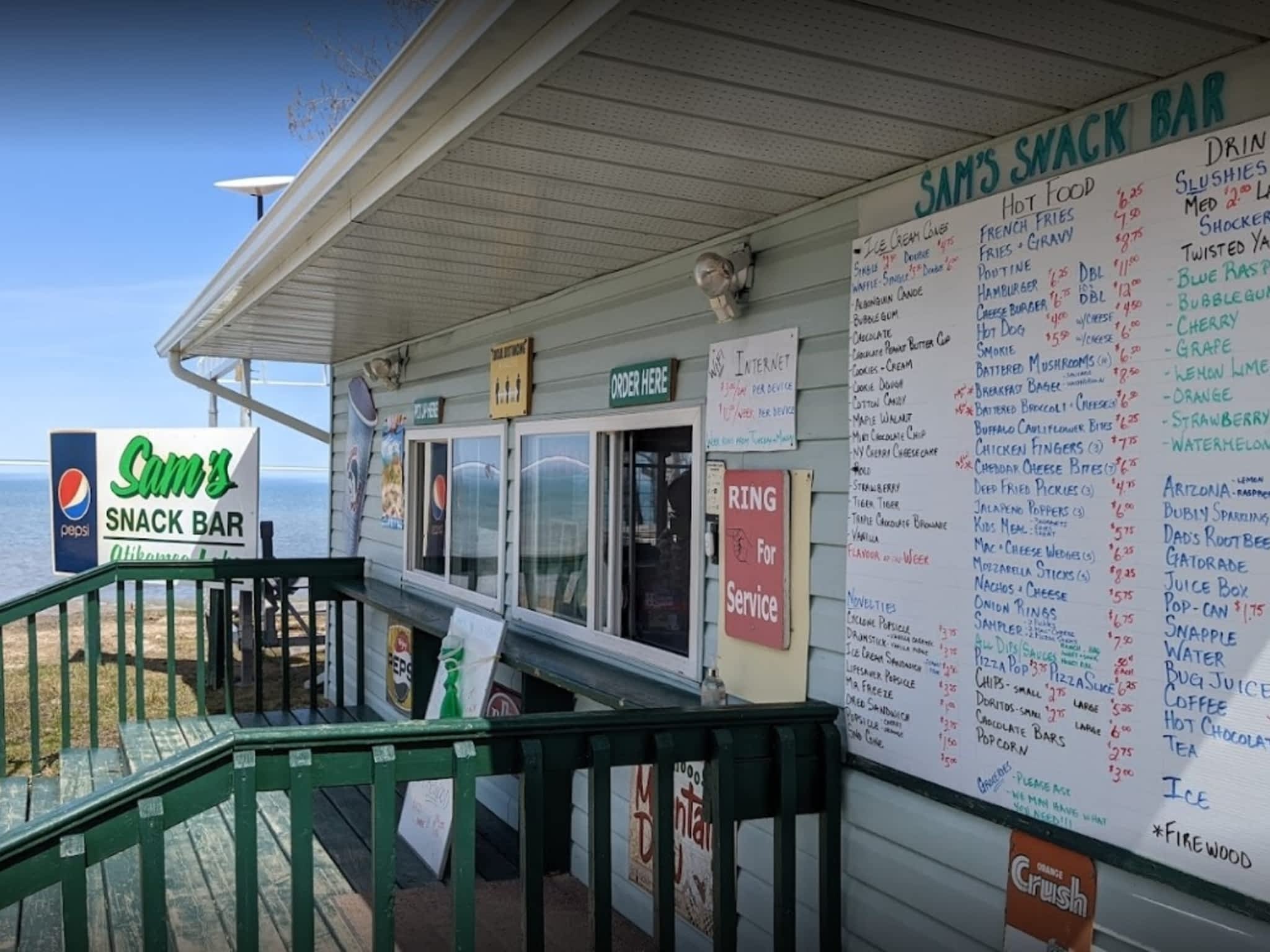 photo Sam's Snack Bar