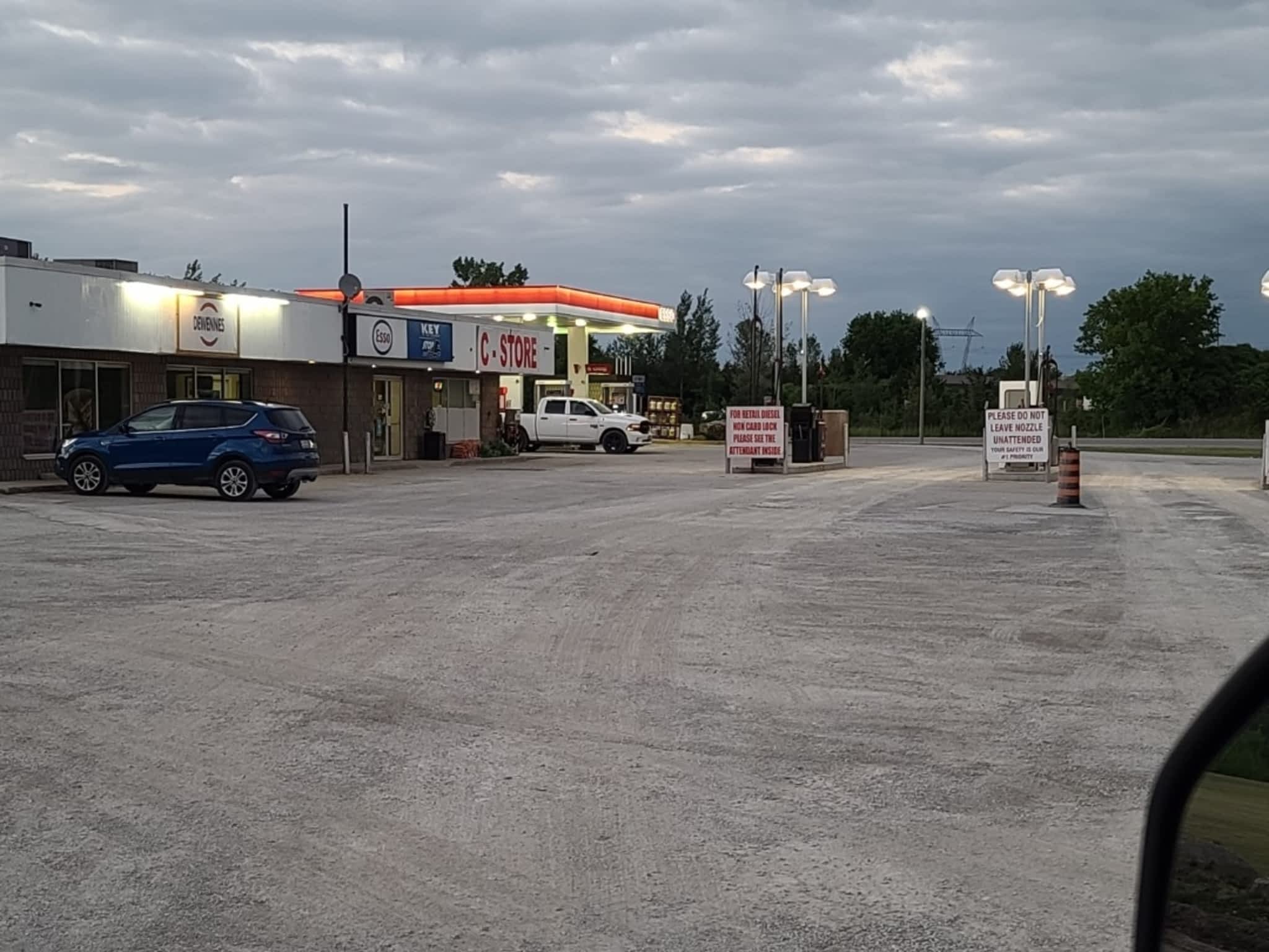 photo Waubaushene Truck Stop