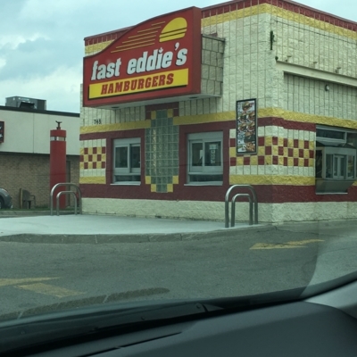 Fast Eddie's - Restaurants