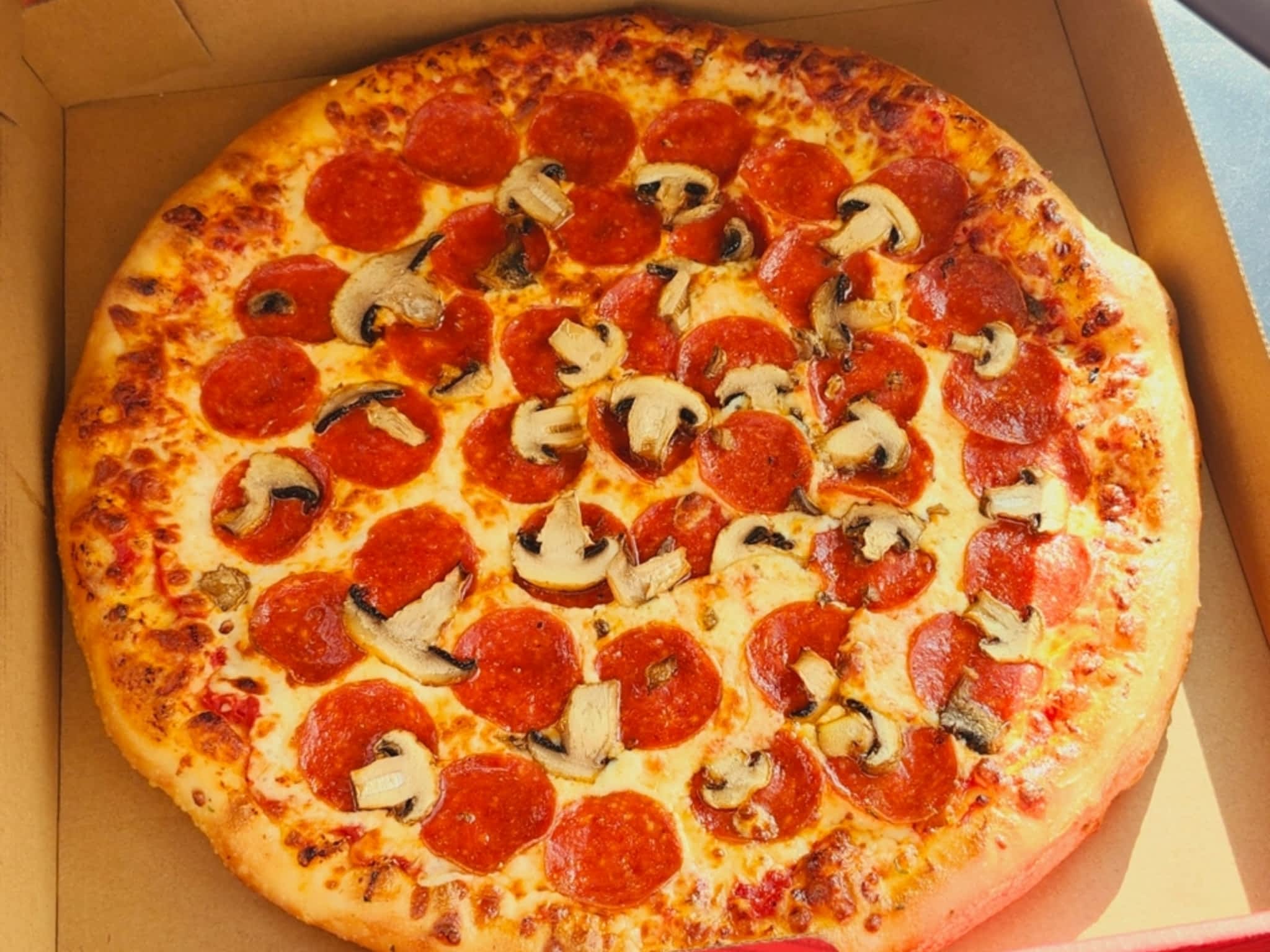 photo Pizza Salvatoré