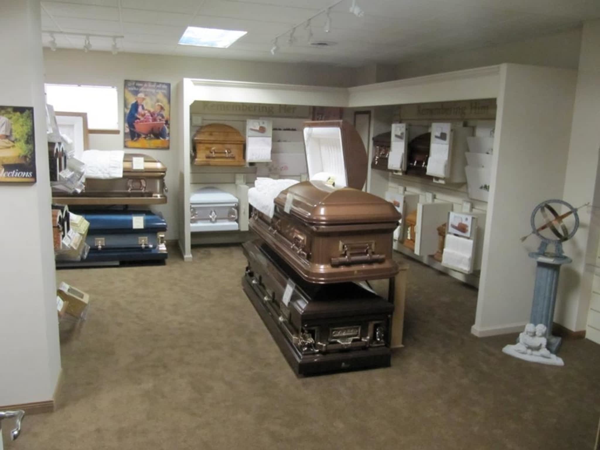 photo Armstrong Funeral Home & Chapel Inc