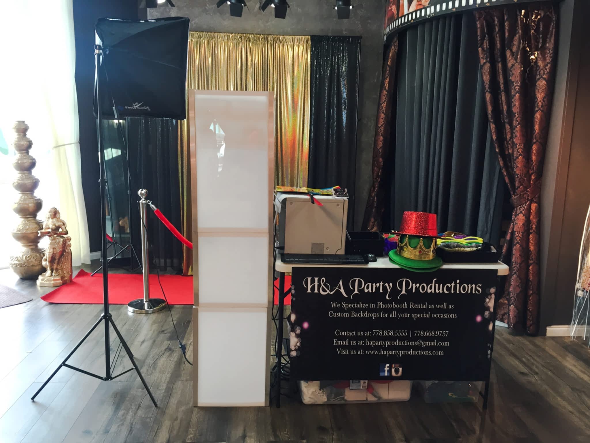 photo H&A Party Productions - Photo Booth Rental