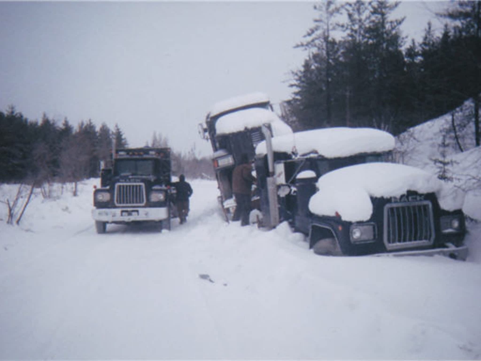 photo Hawker's Hauling Ltd