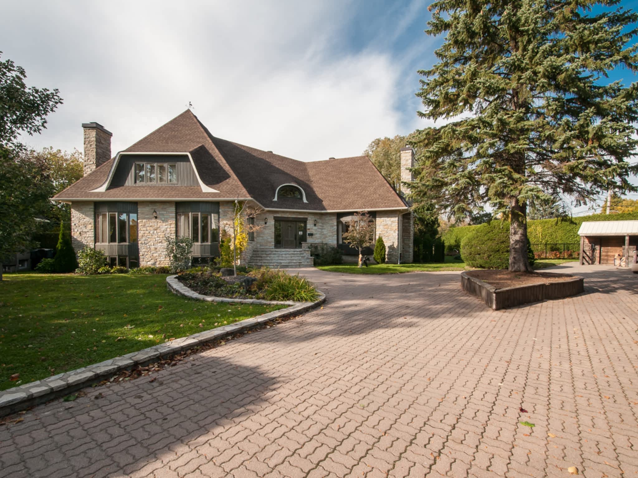 photo Re/Max Signature: Jessica Fournier, Courtier immobilier Boucherville