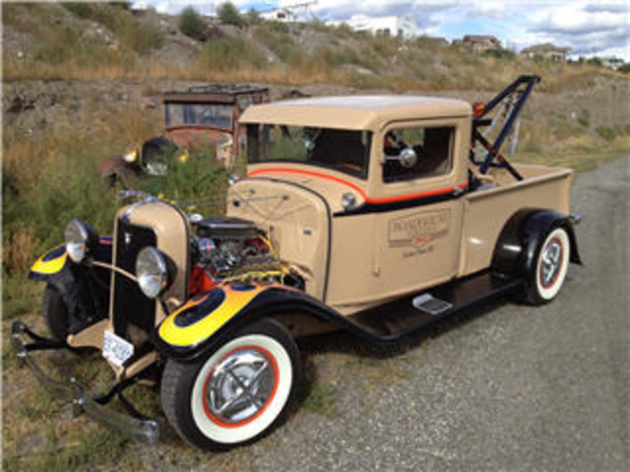 photo Roadhouse Towing Ltd