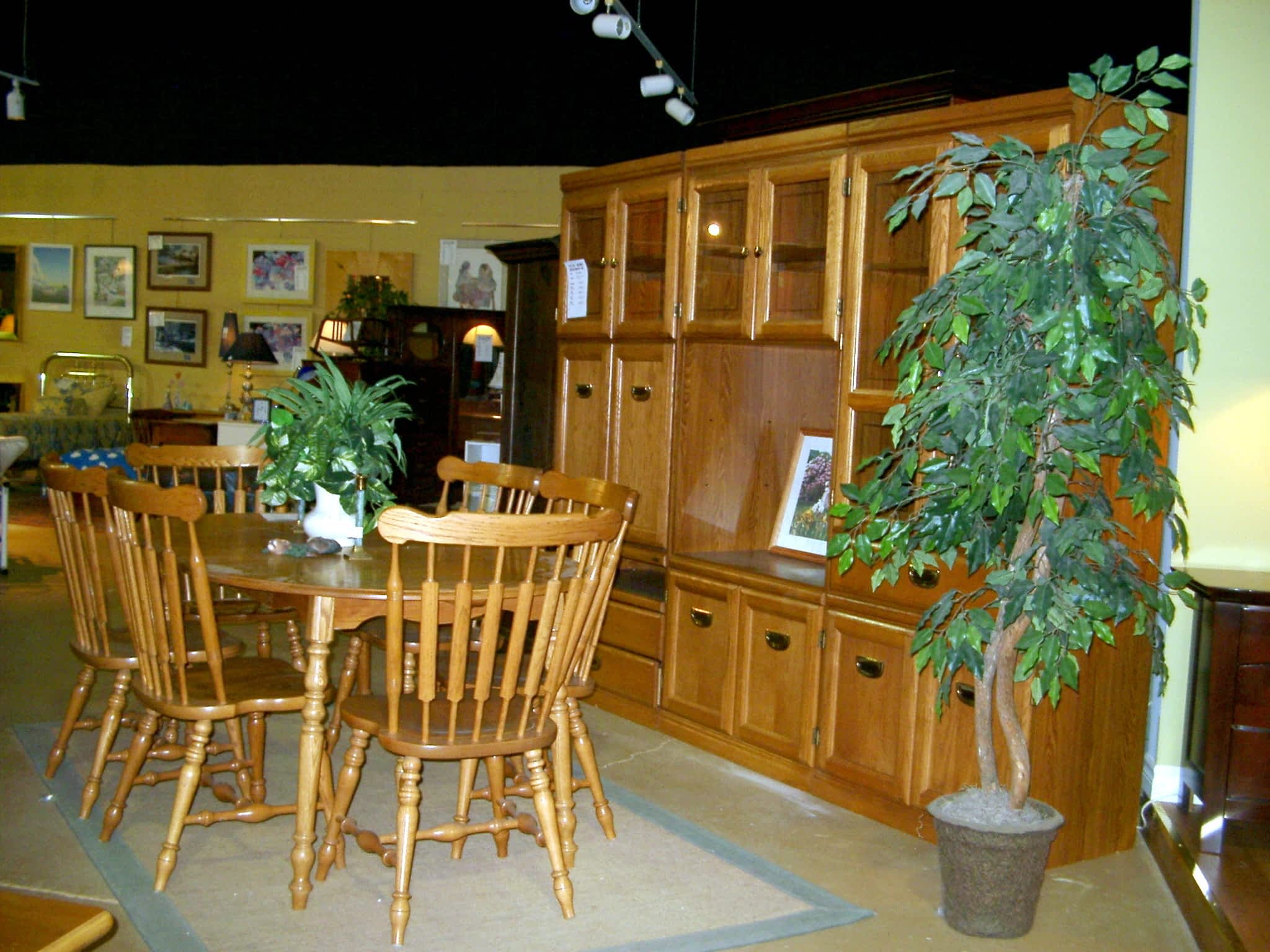 Total Home Consignment Ottawa, ON 1860 Bank St Canpages