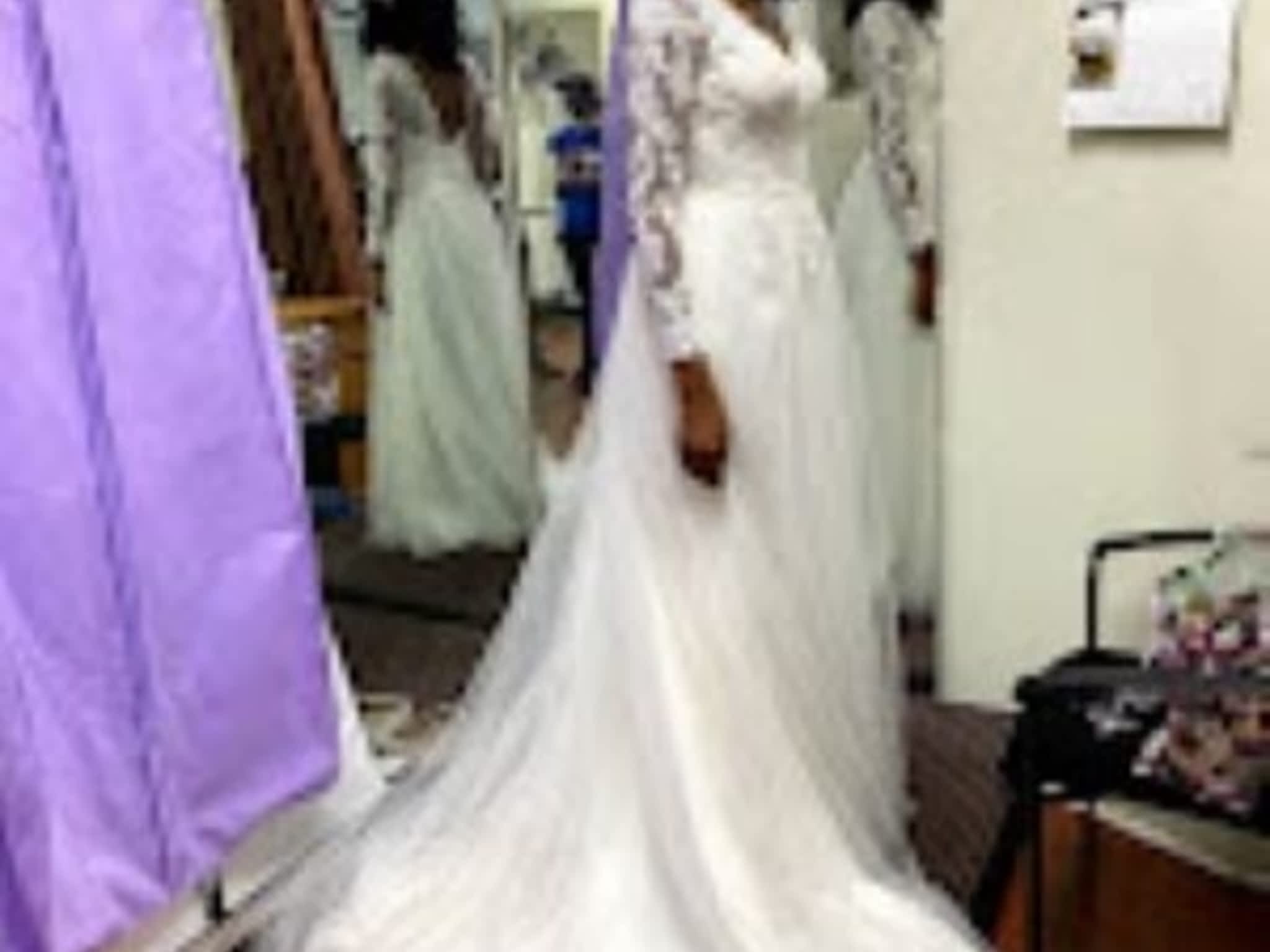 photo Lynn's Tailoring