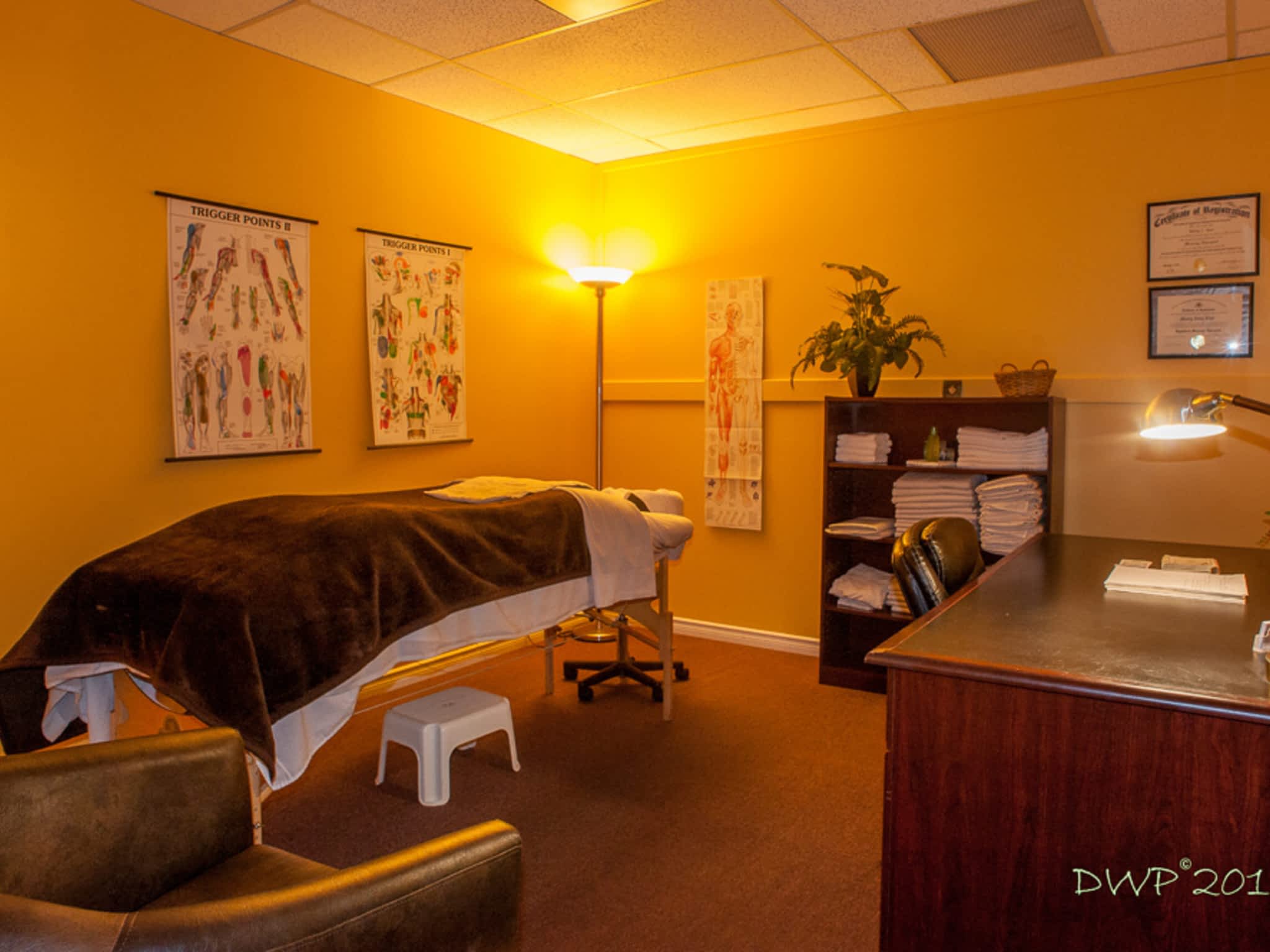 photo Healing Hands Massage Therapy Clinic