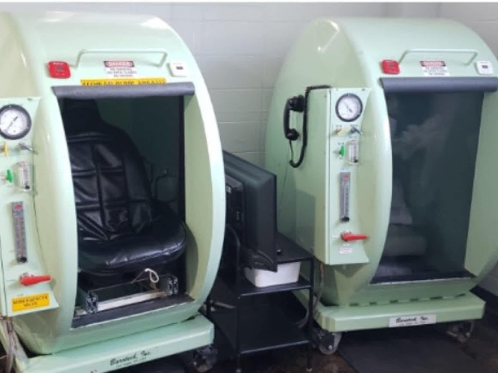 photo CANADIAN HYPERBARIC Oxygen Therapy, CANCER and LYME Therapies Apothec Naturals and Wellness