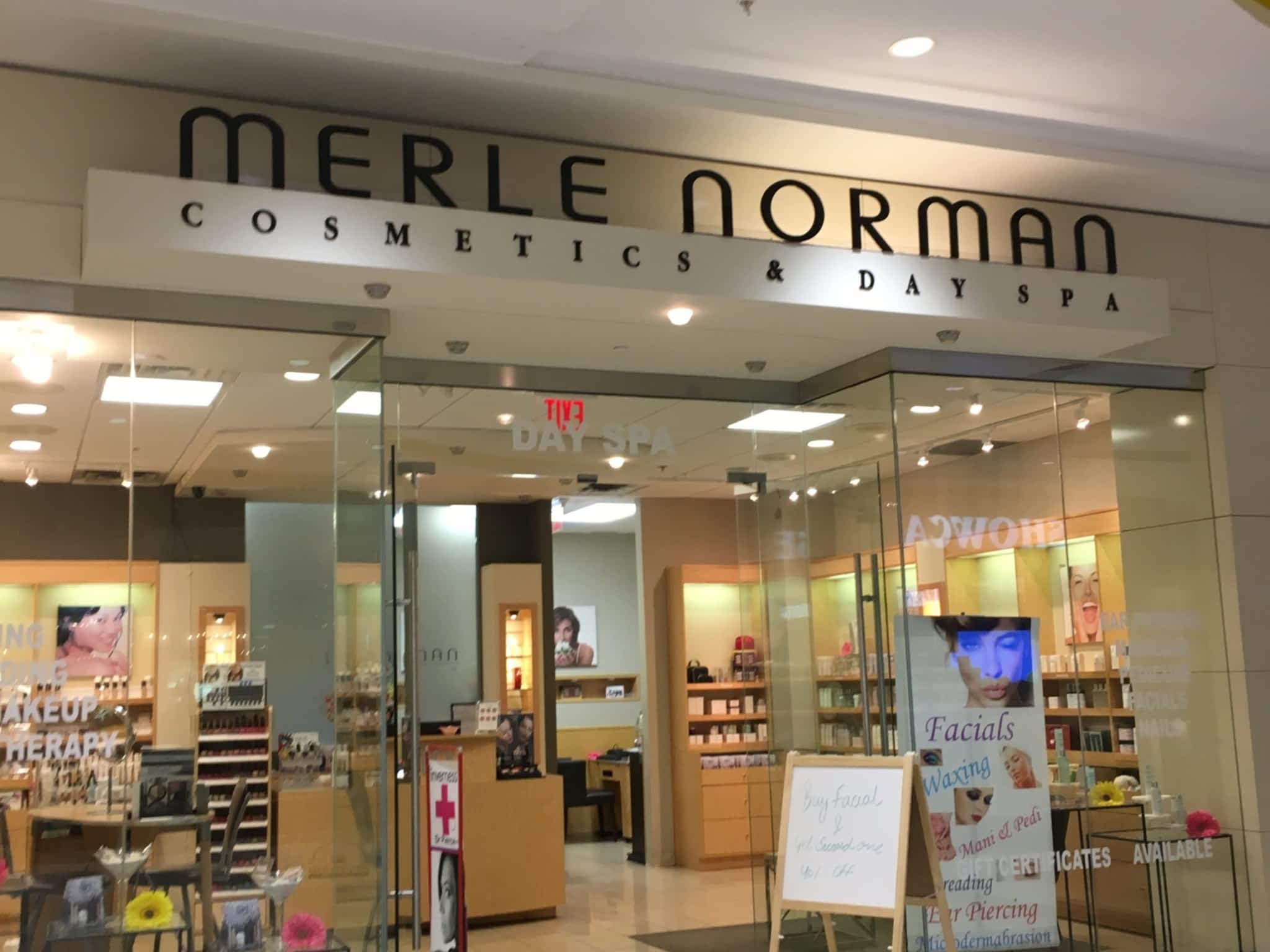 photo Merle Norman Cosmetics & Day Spa