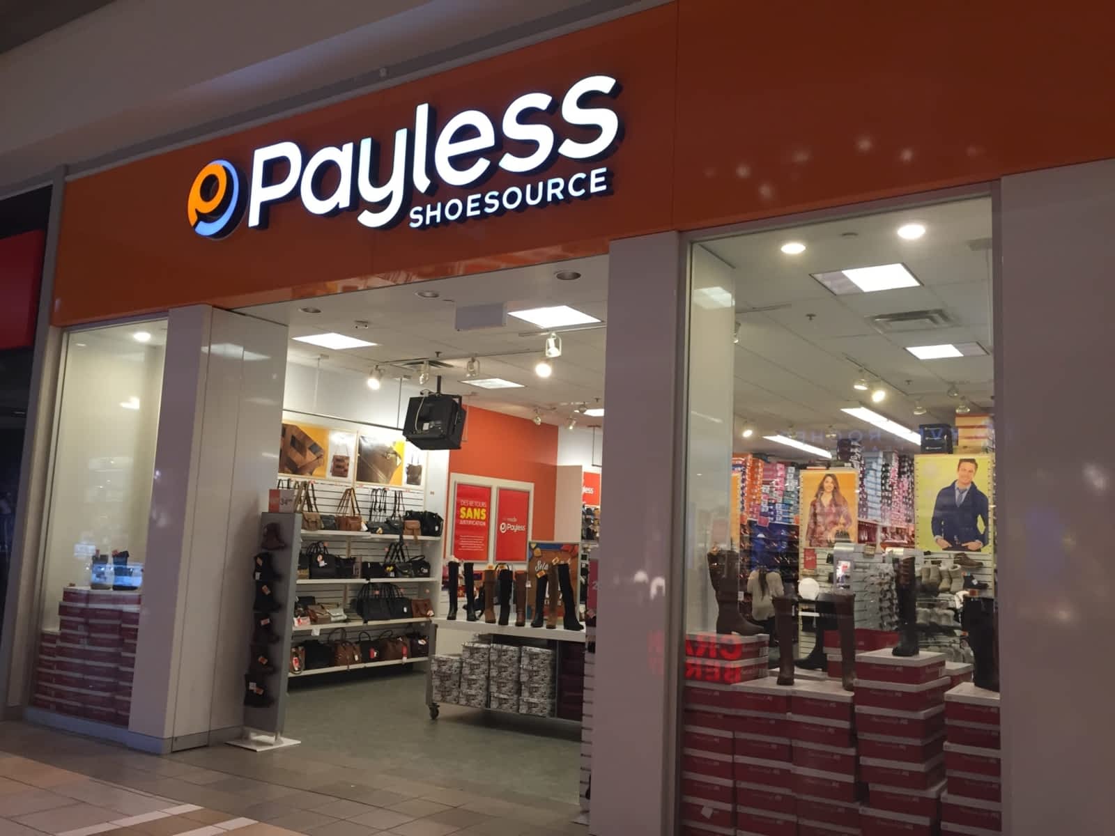 Payless ShoeSource - F1-6815, aut Transcanadienne, Pointe-Claire, QC