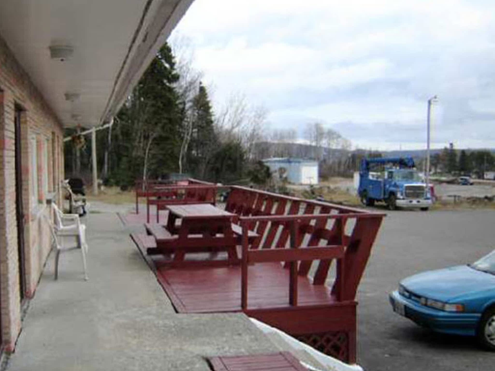 Pine Crest Motel - Nipigon, ON - Hwy 17 | Canpages