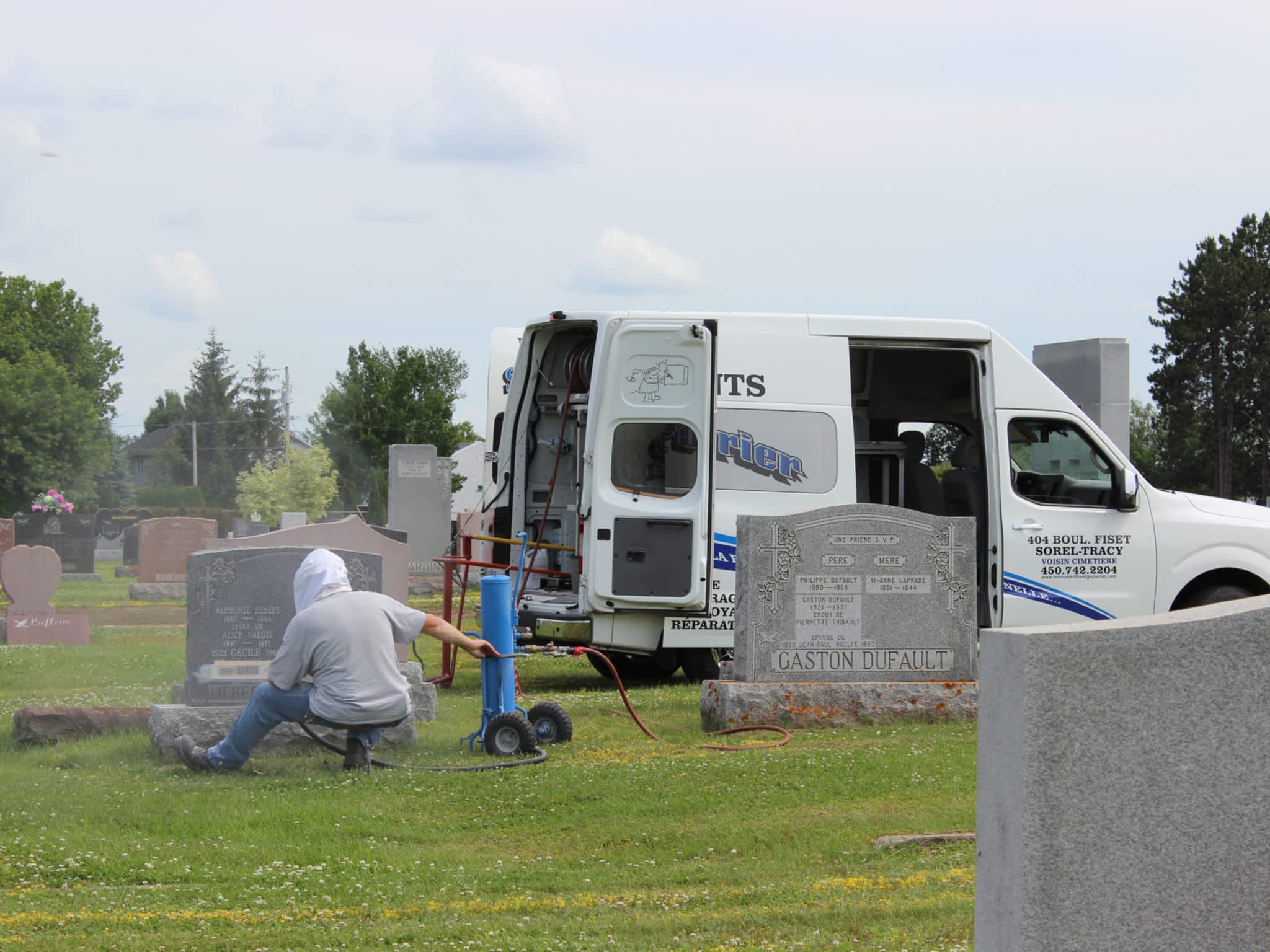 photo Monuments Serge Poirier Inc