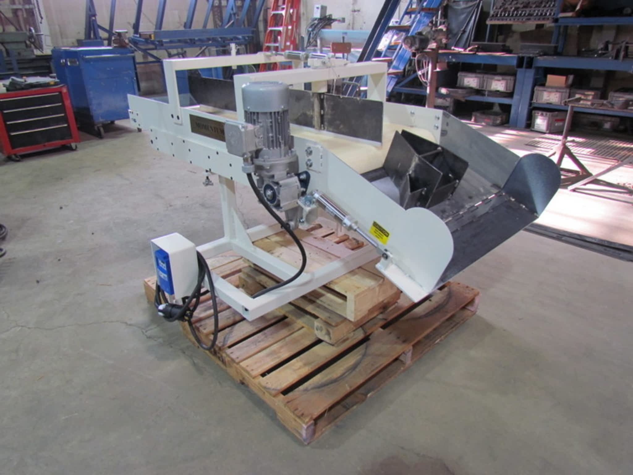 photo Momentum Conveyors