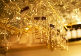 À table near Champs-de-Mars