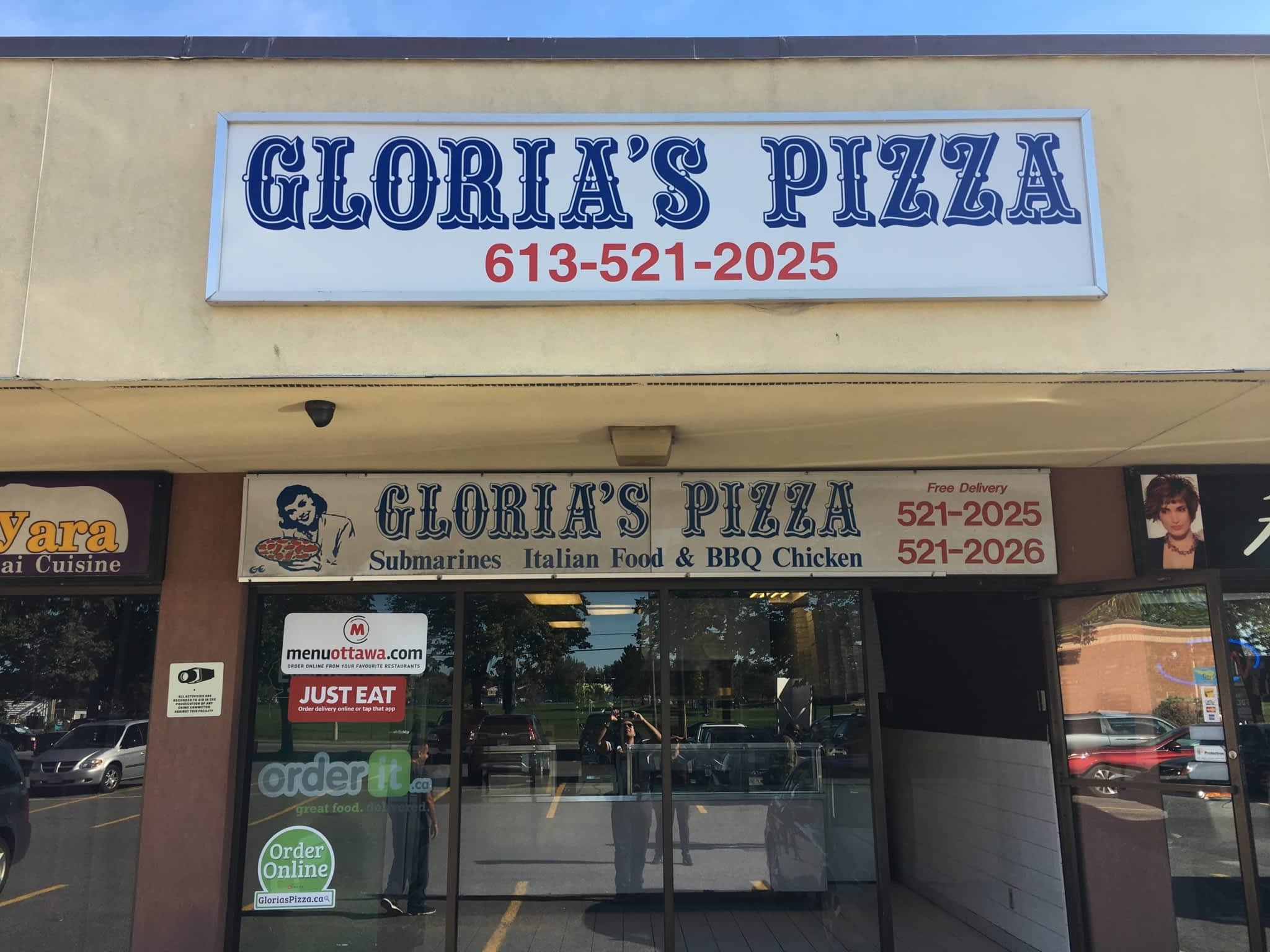 photo Gloria's Pizza