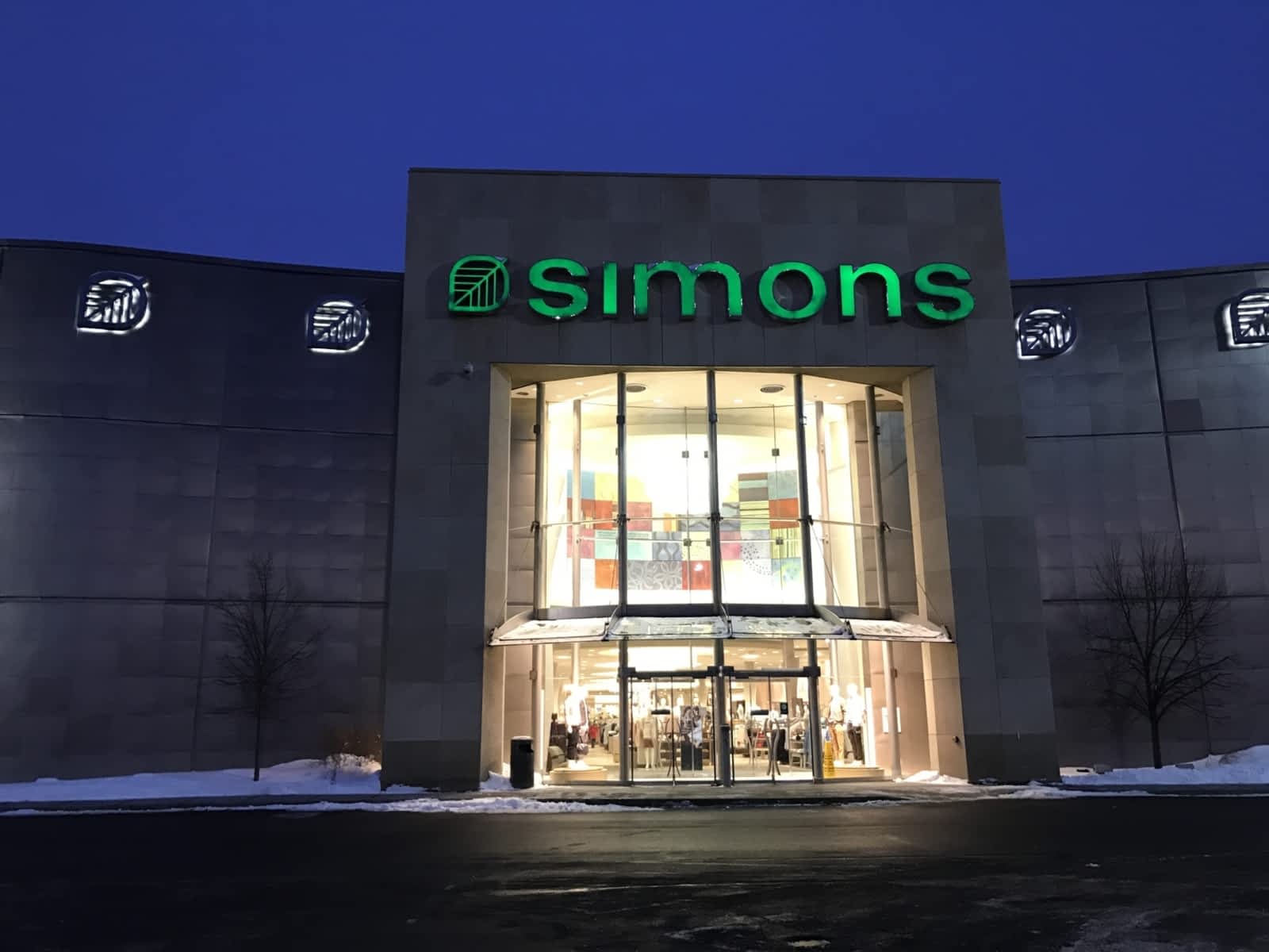 Simons Opening Hours 600 boul des Promenades, SaintBruno, QC