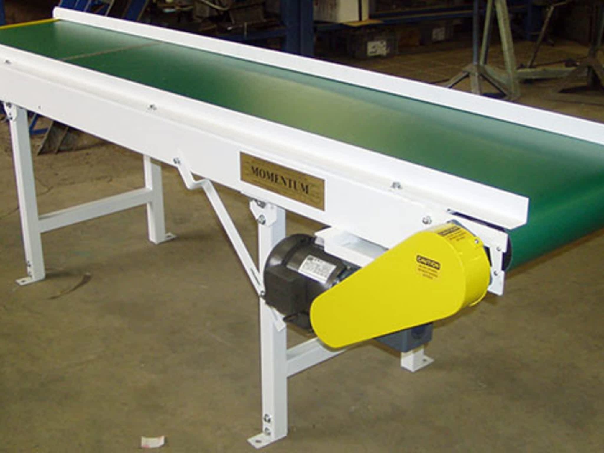 photo Momentum Conveyors