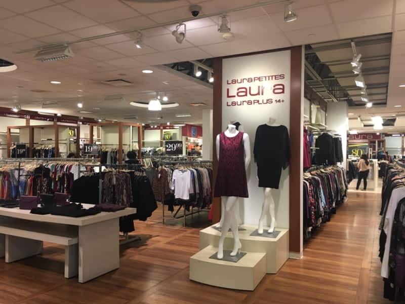 Magasin laura plus sale