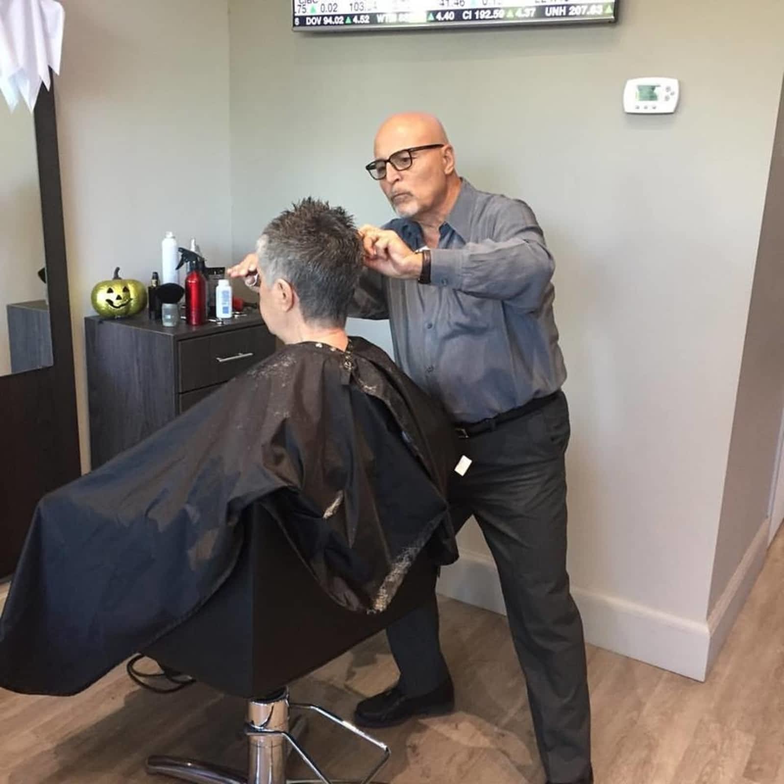 Scarlett O'Hair Hair Salon & Barbershop - Opening Hours - 322 Scarlett Rd,  Etobicoke, ON