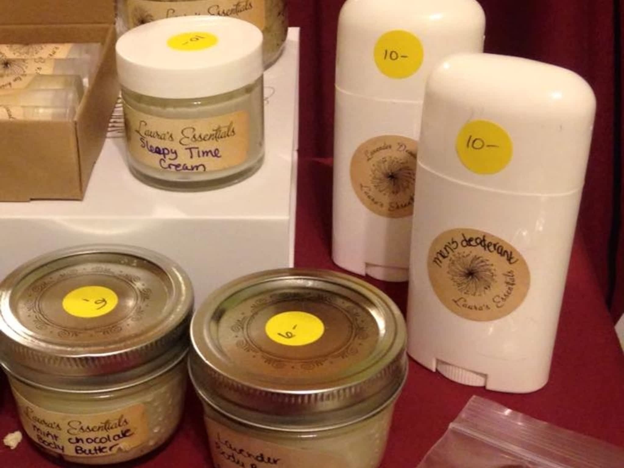 photo Laura's Essentials