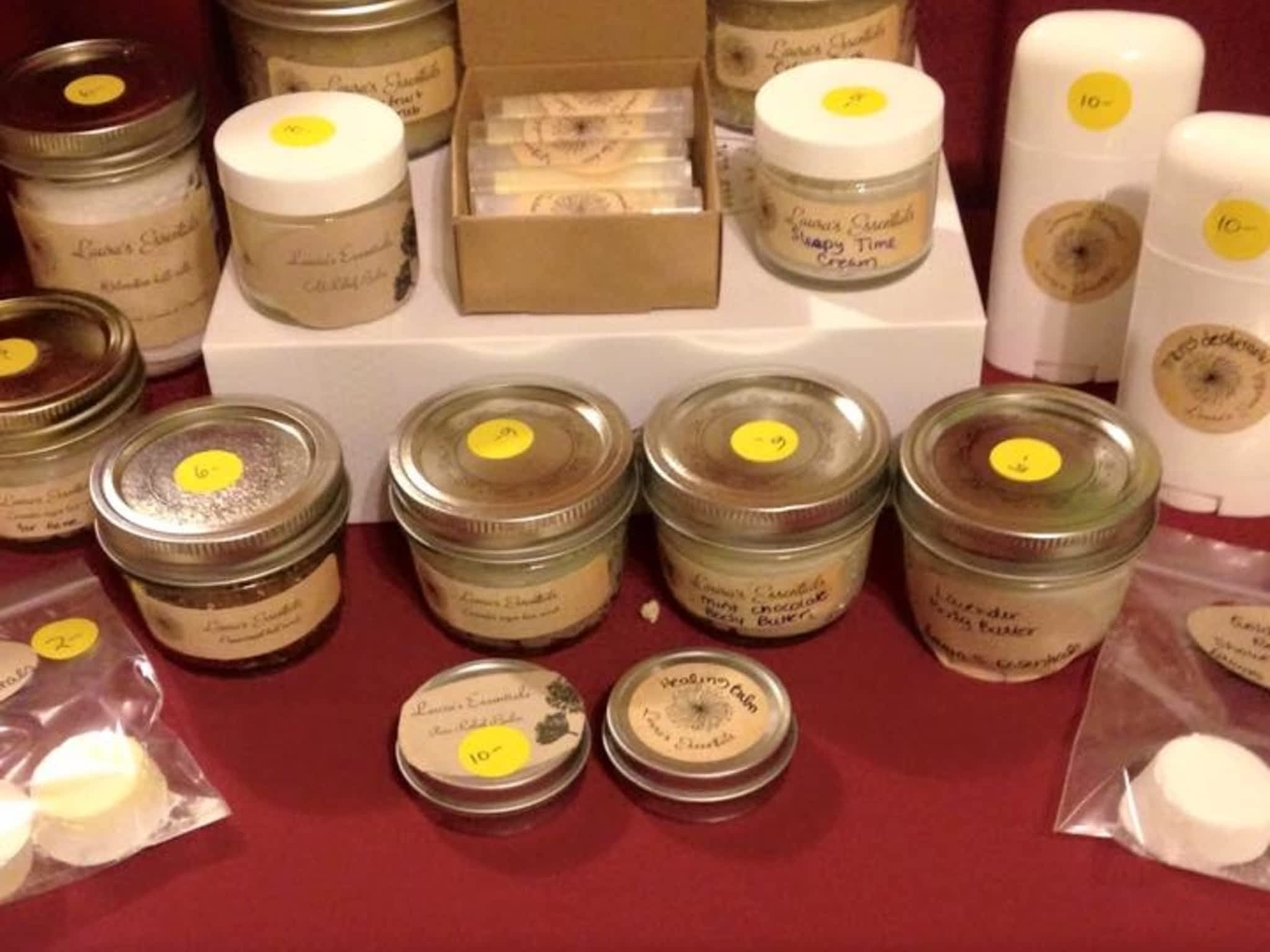 photo Laura's Essentials