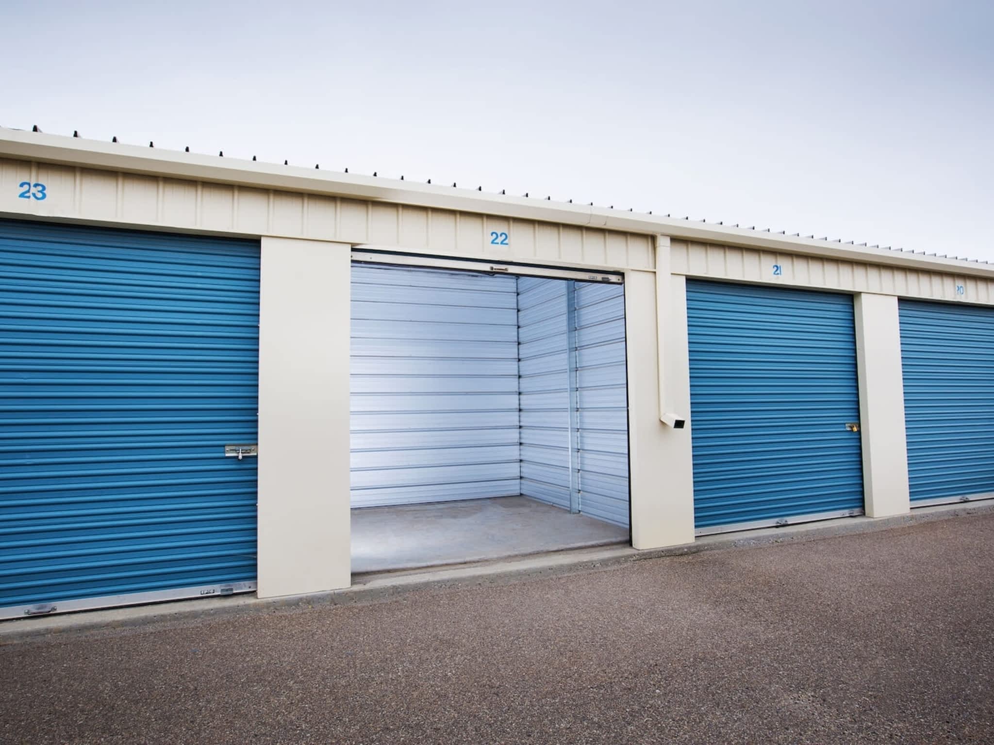 photo Access Storage - Kitchener Alpine