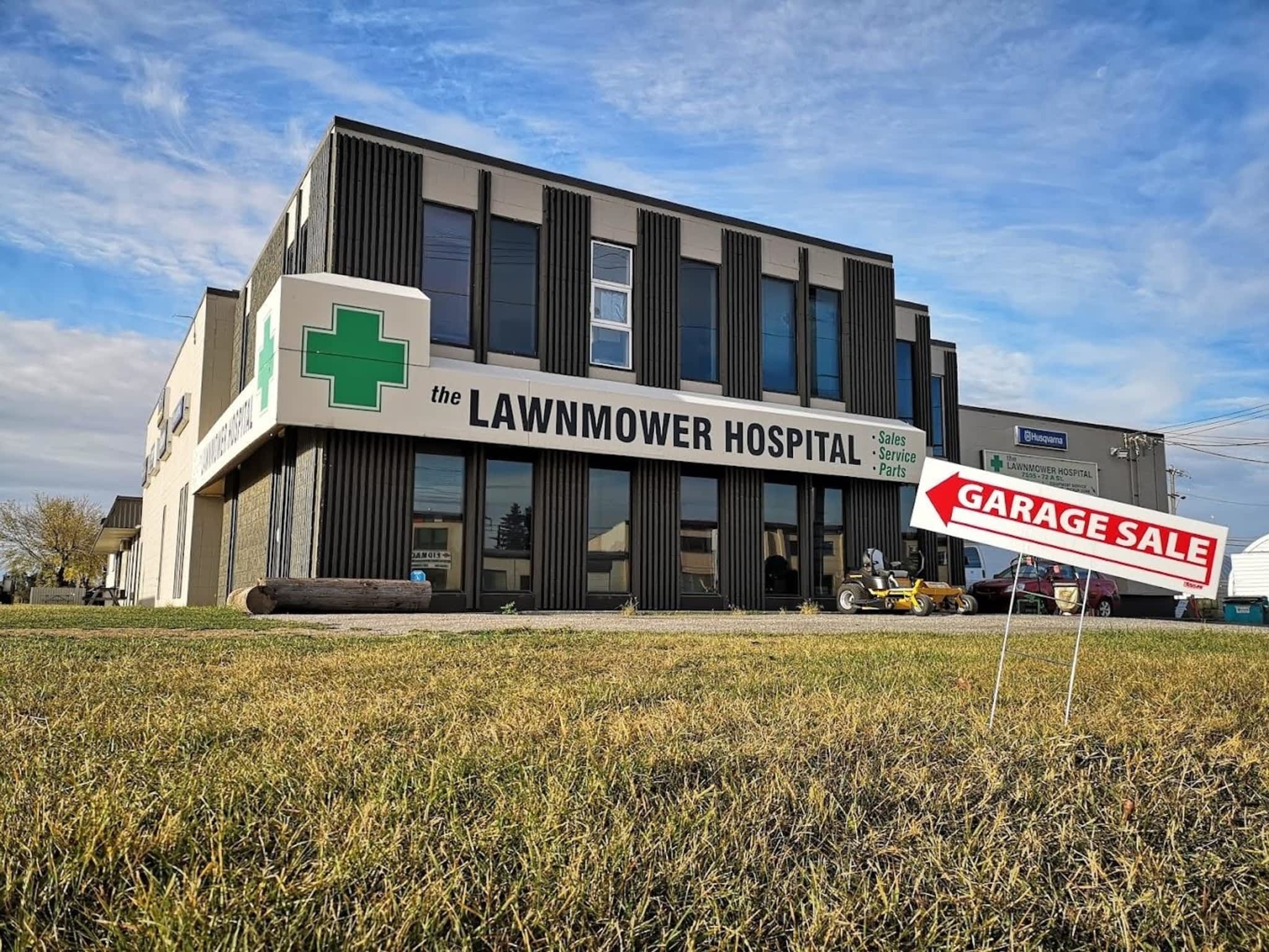 photo the Lawnmower Hospital