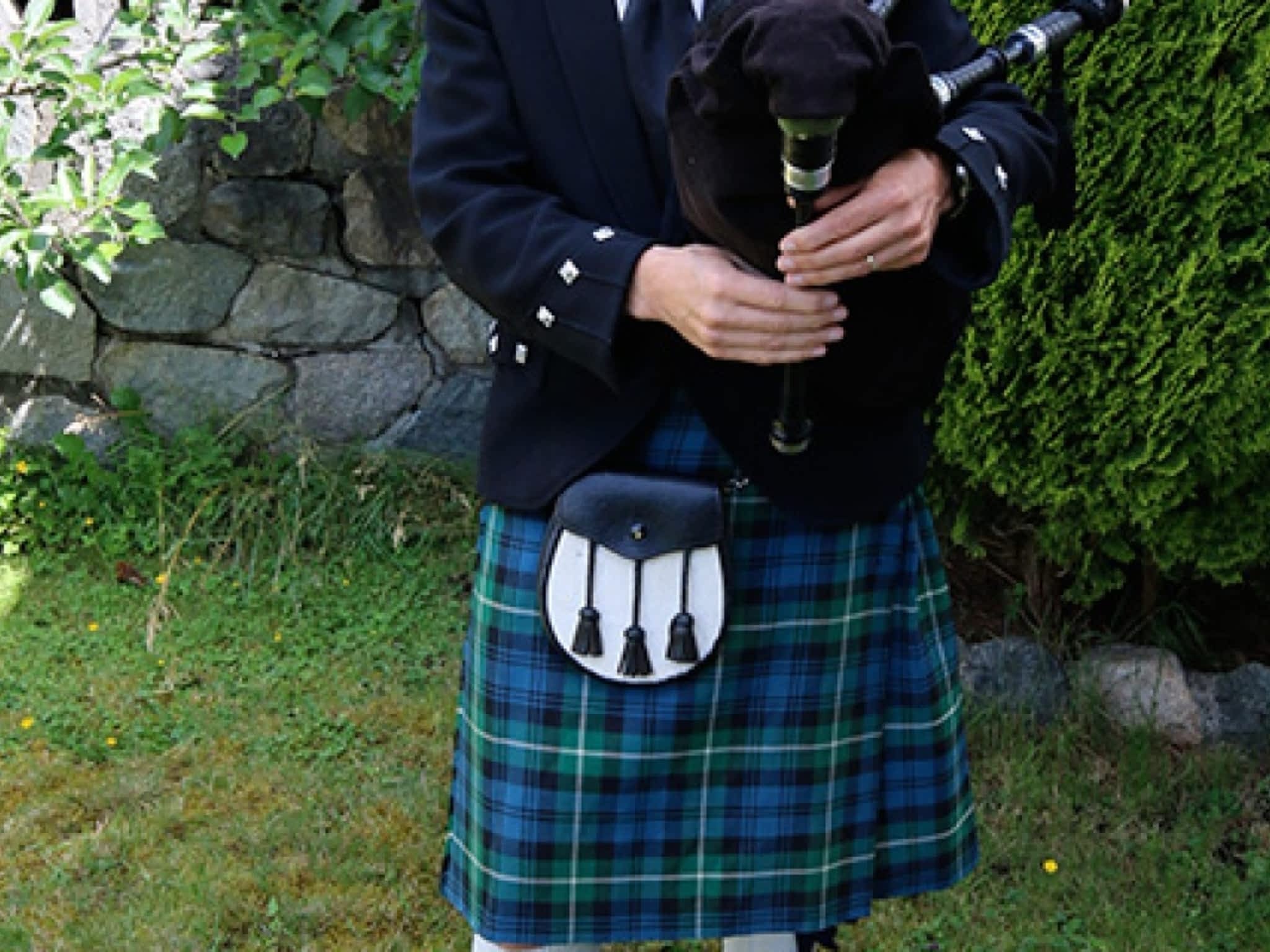 photo Bagpiper For Hire
