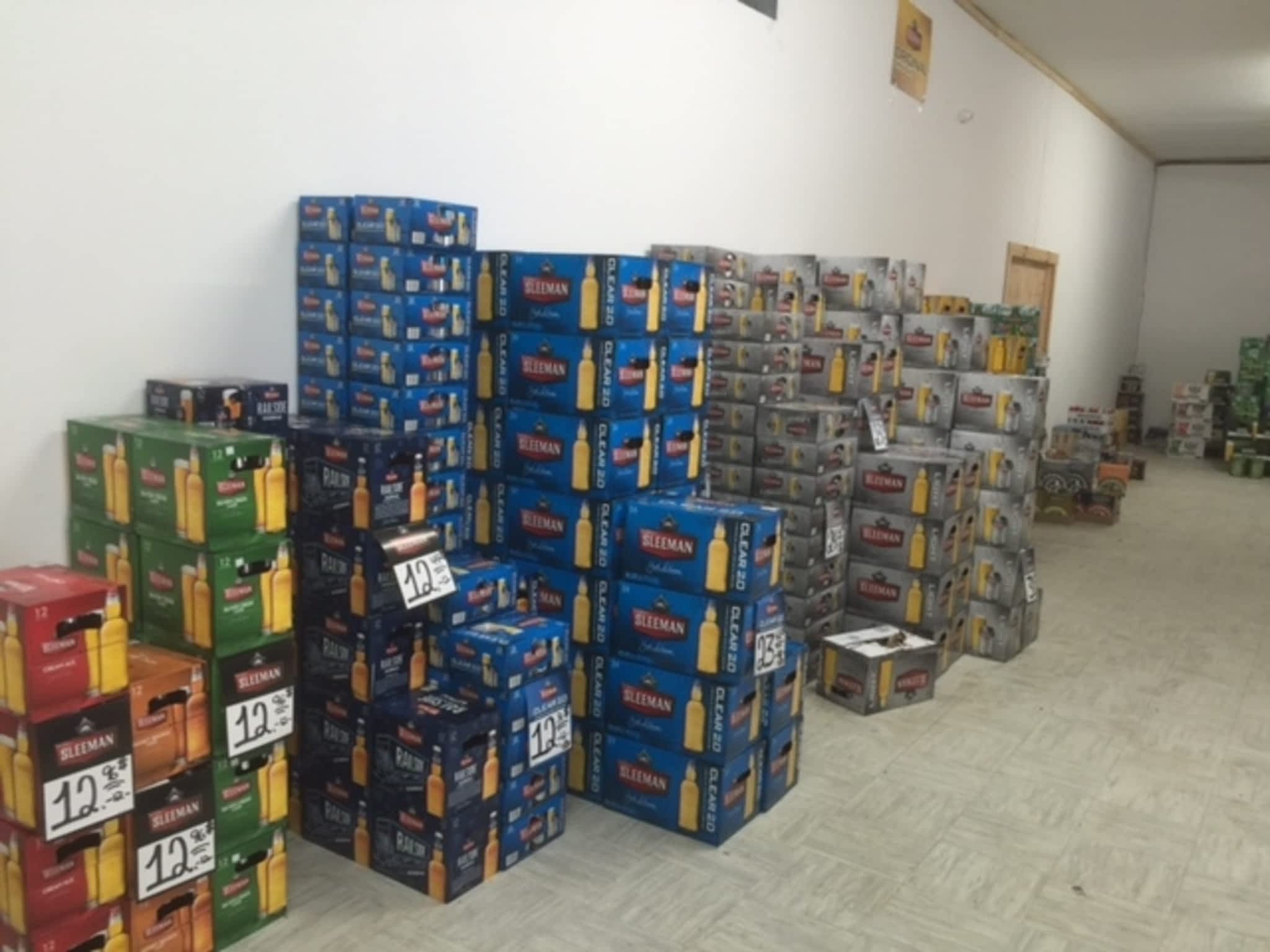 Beer King RivièreBeaudette, QC 990, rue Principale Canpages