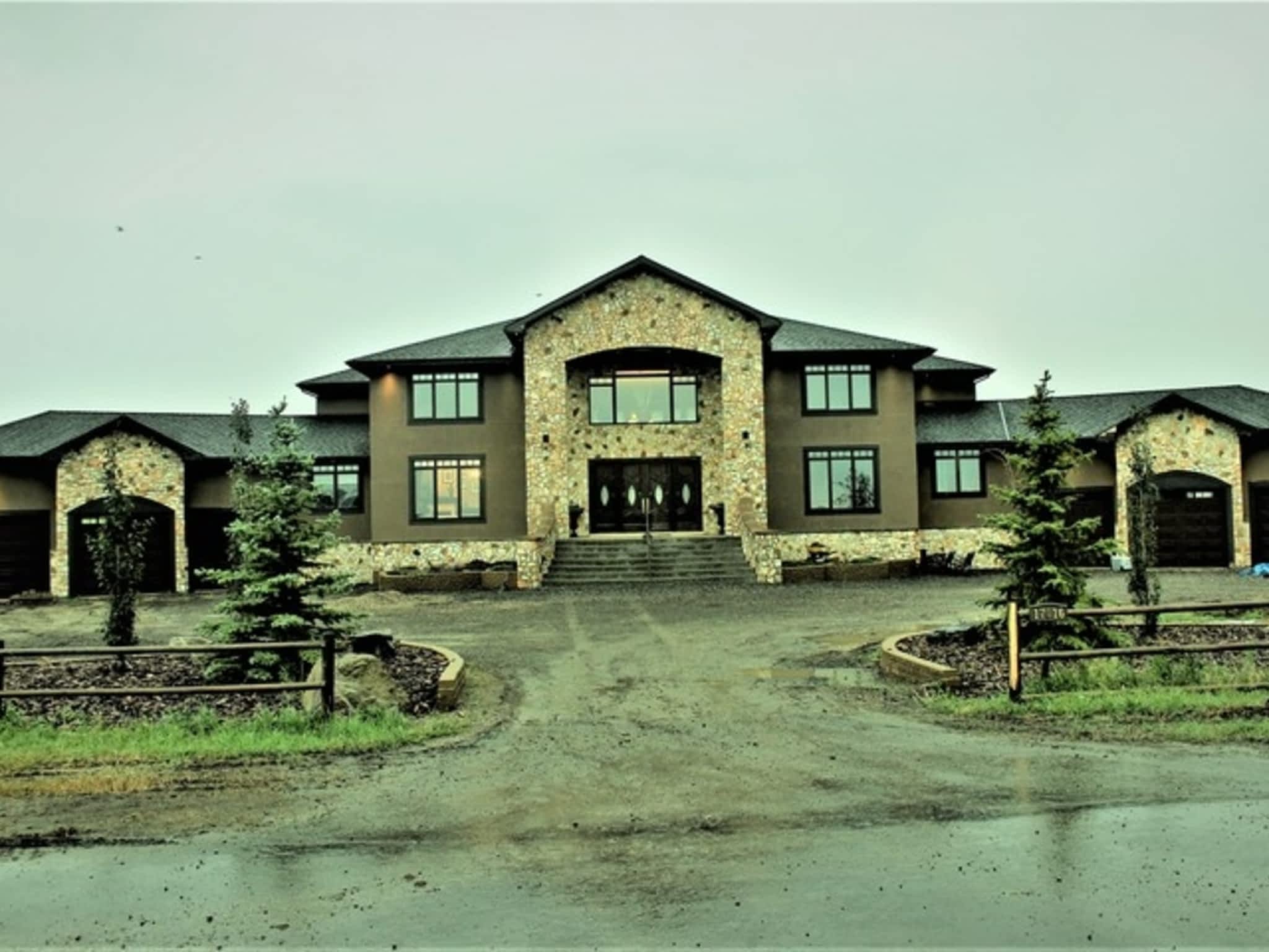 photo Devine Custom Homes