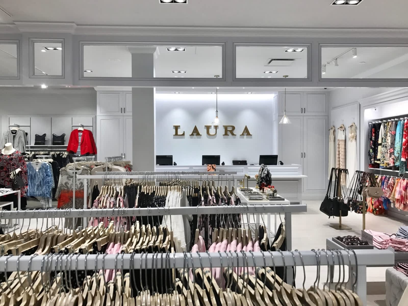 laura petite store