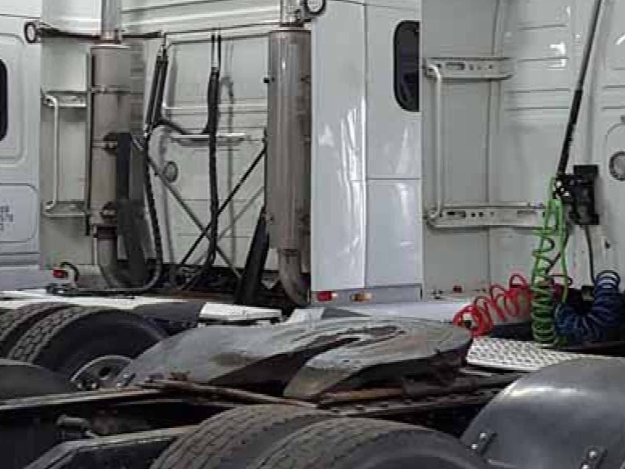 photo New Best Truck Repair & Tire Ltd