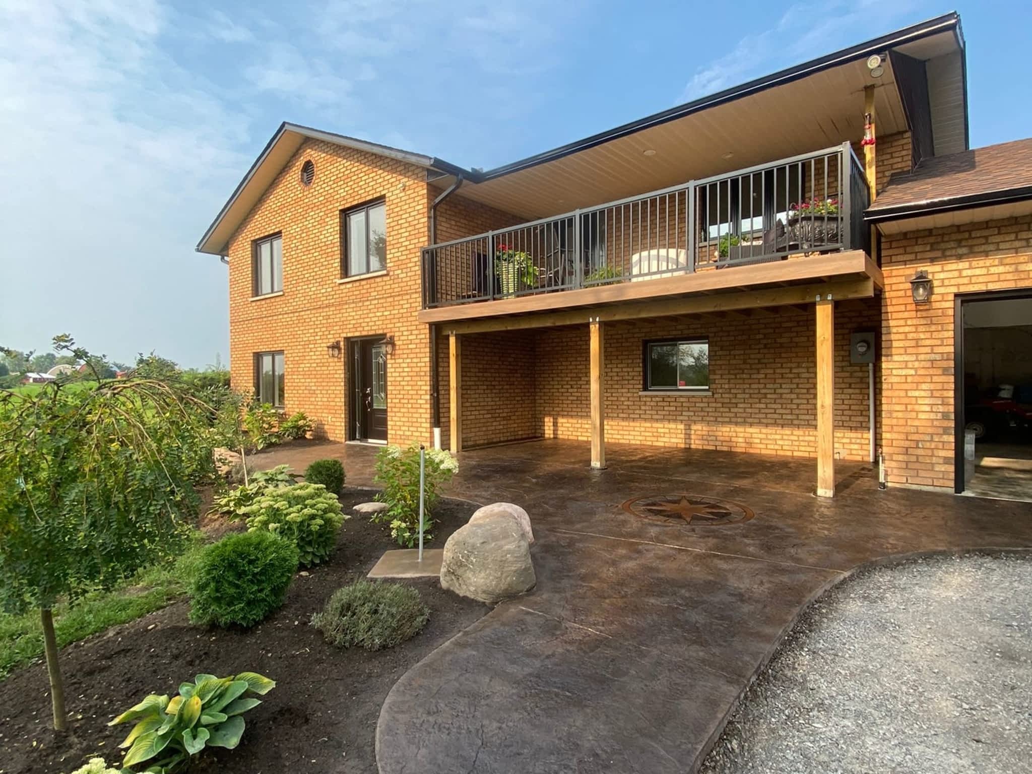 photo Van de Bor Paving Ltd