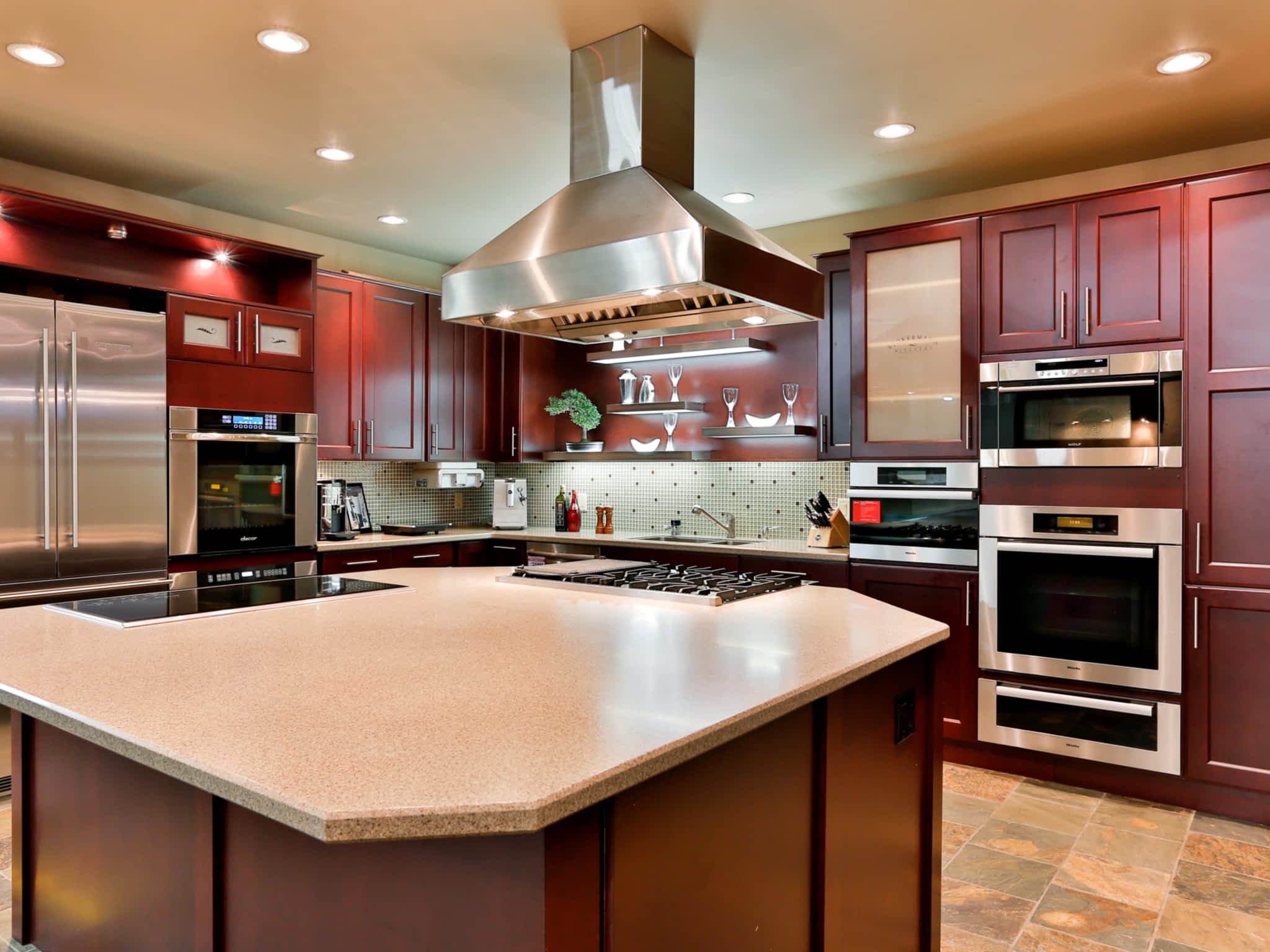 Trail Appliances Surrey Newton Surrey BC 6750 King George Blvd 
