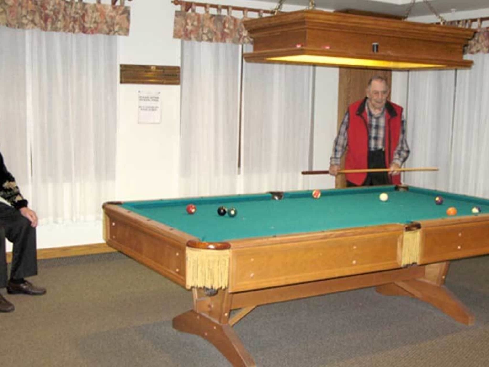 photo Athens Creek Retirement Lodge
