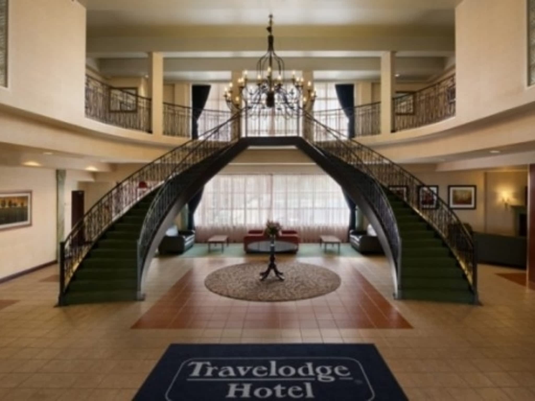 photo Travelodge Hotel Montreal Airport